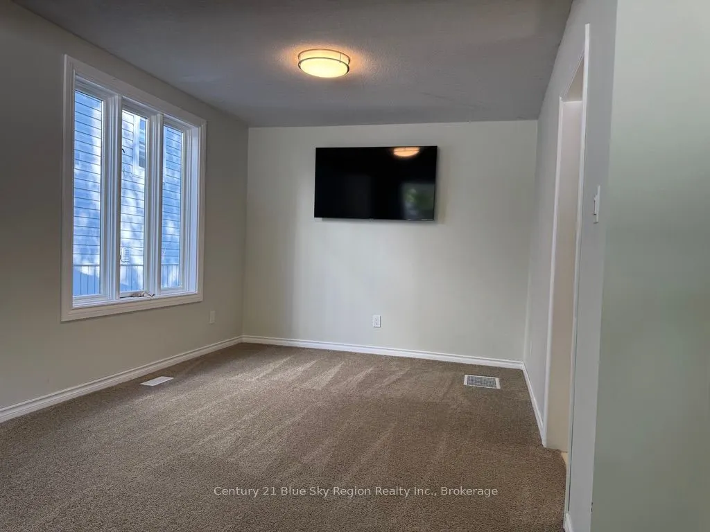 140 Fifth Avenue W