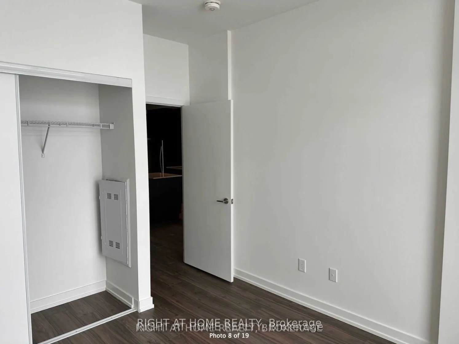 55 Duke Street W, #415