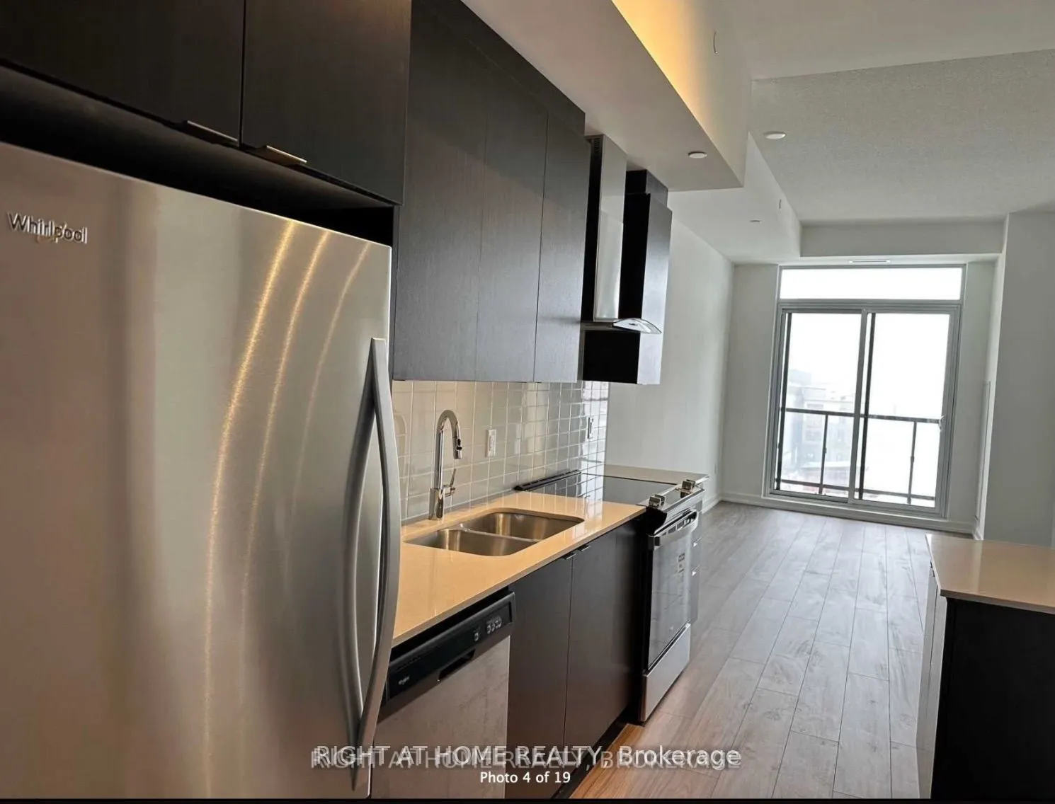 55 Duke Street W, #415