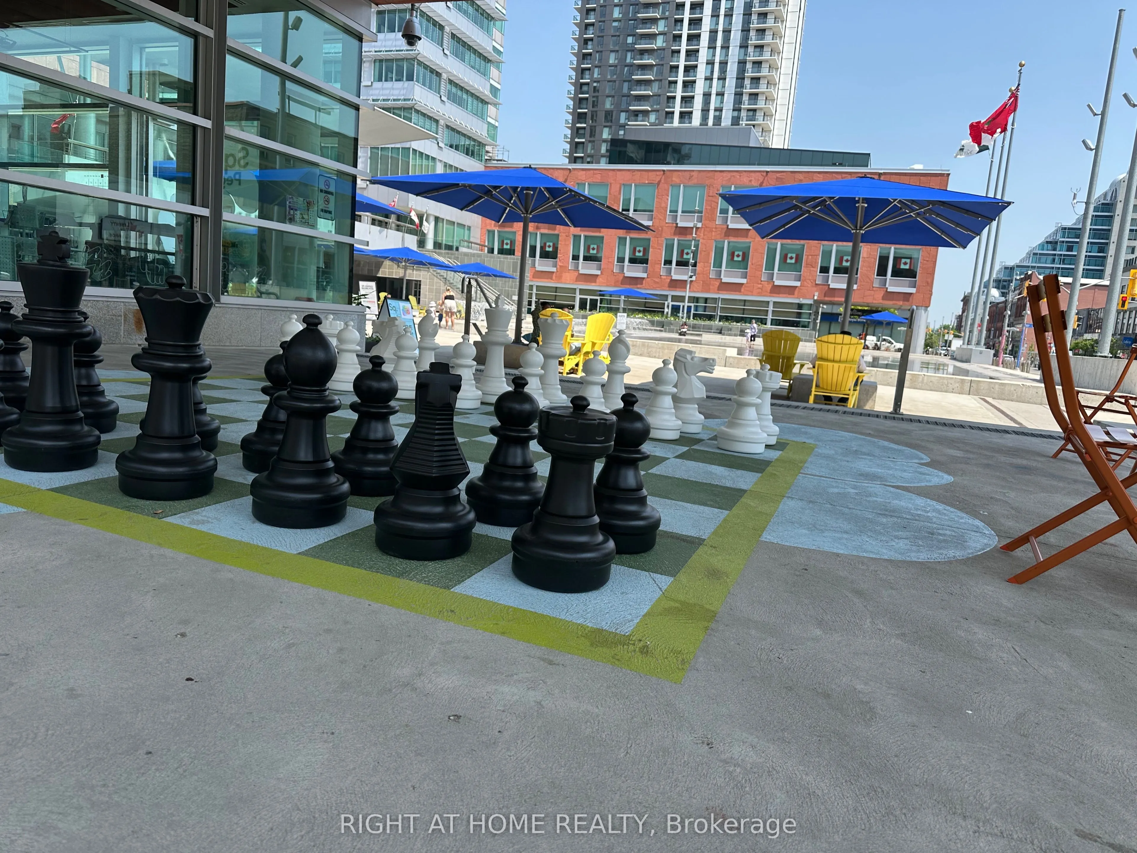 55 Duke Street W, #415