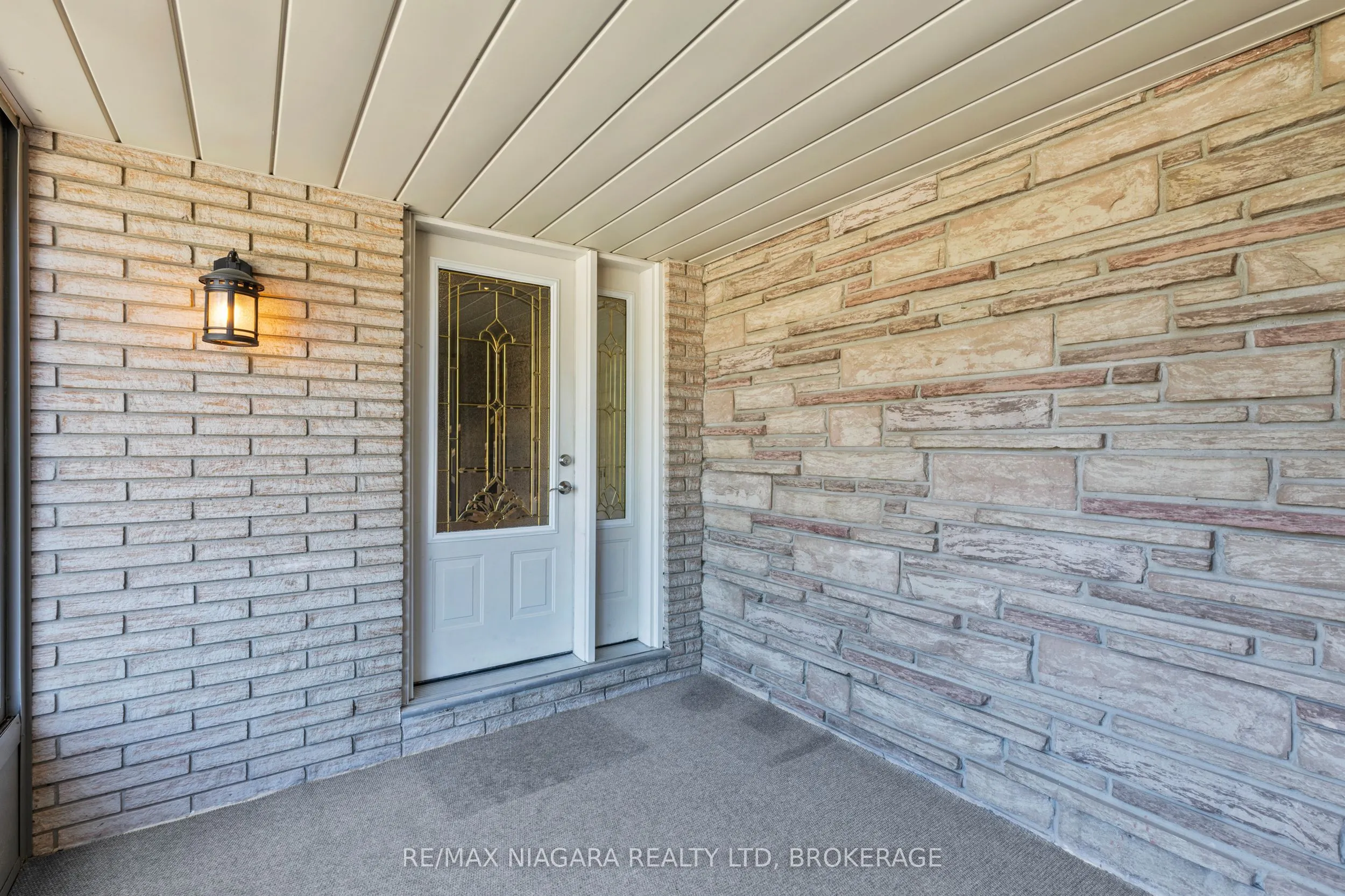 294 Lakeshore Road