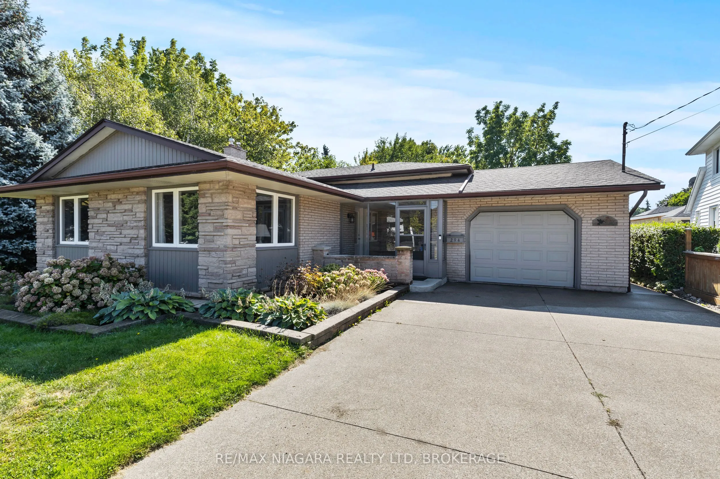 294 Lakeshore Road