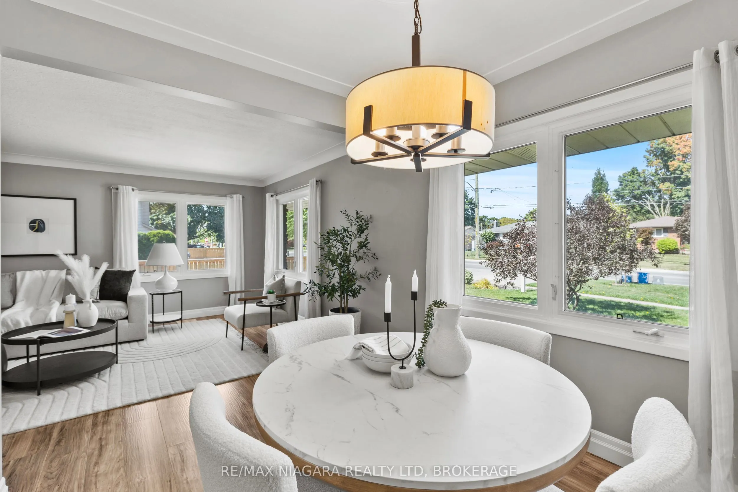 294 Lakeshore Road