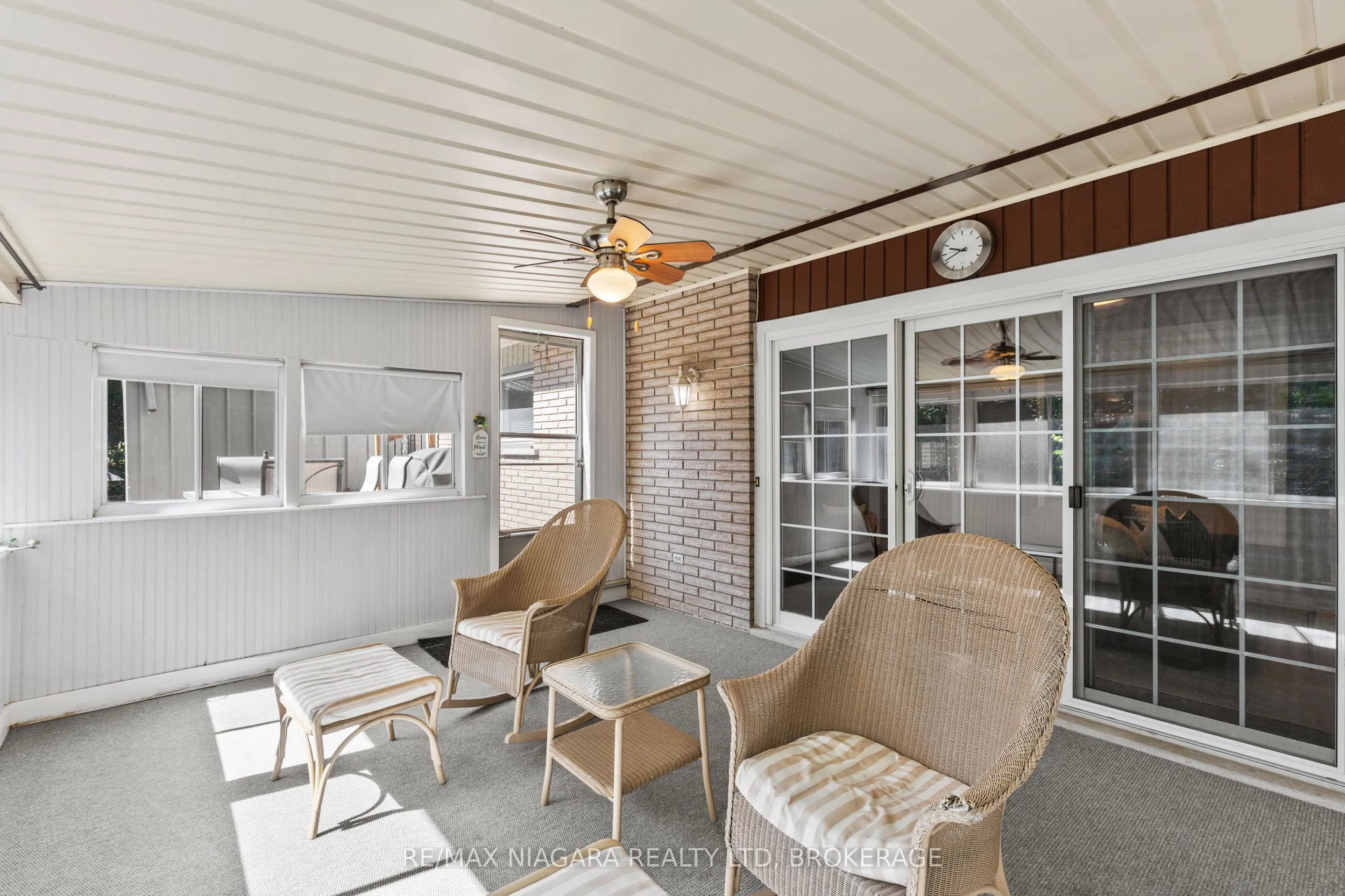 294 Lakeshore Road