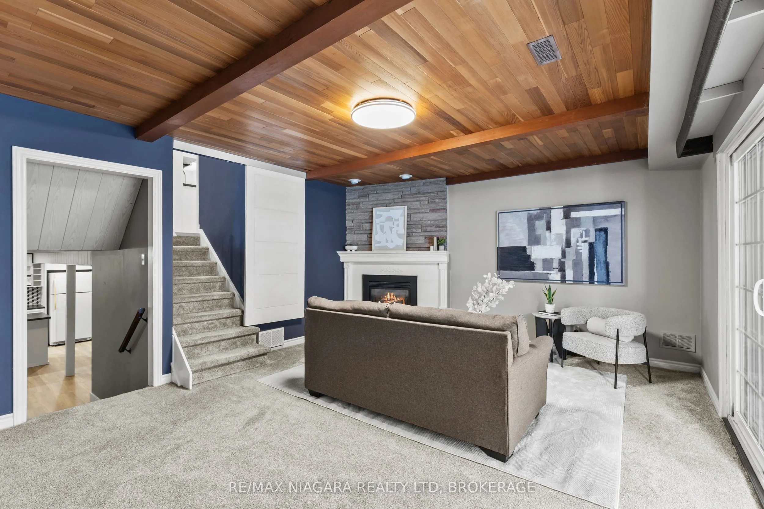 294 Lakeshore Road