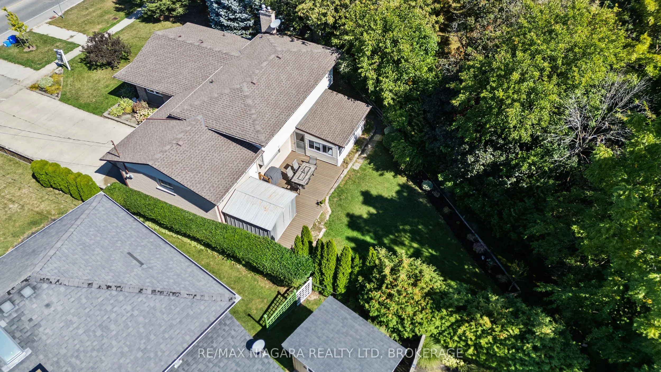 294 Lakeshore Road