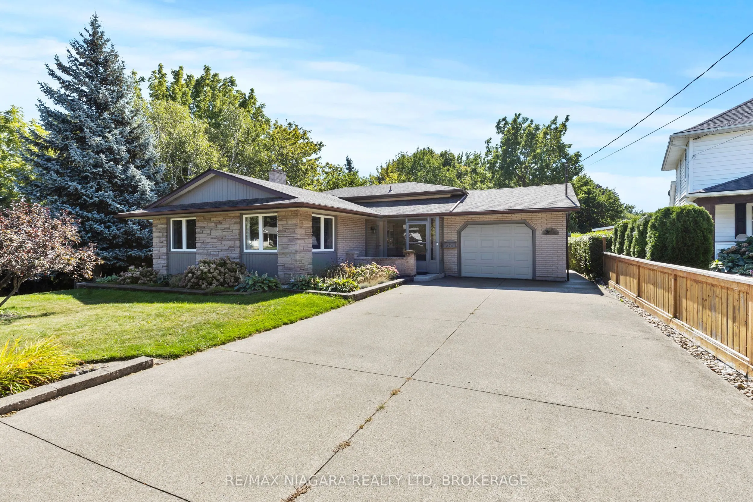294 Lakeshore Road