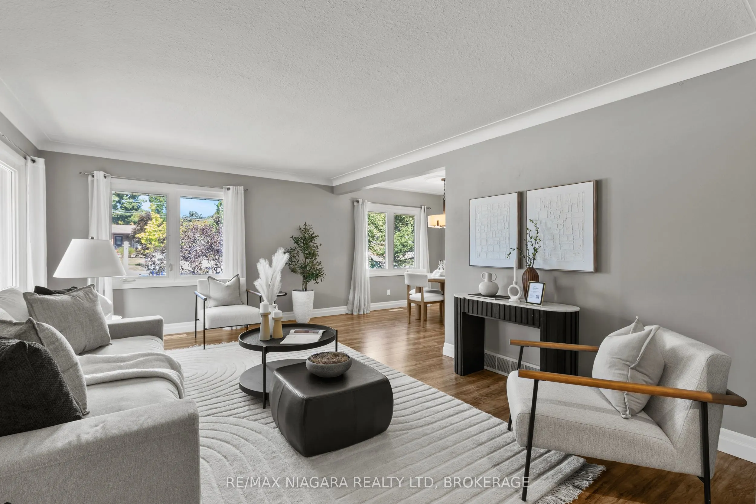 294 Lakeshore Road