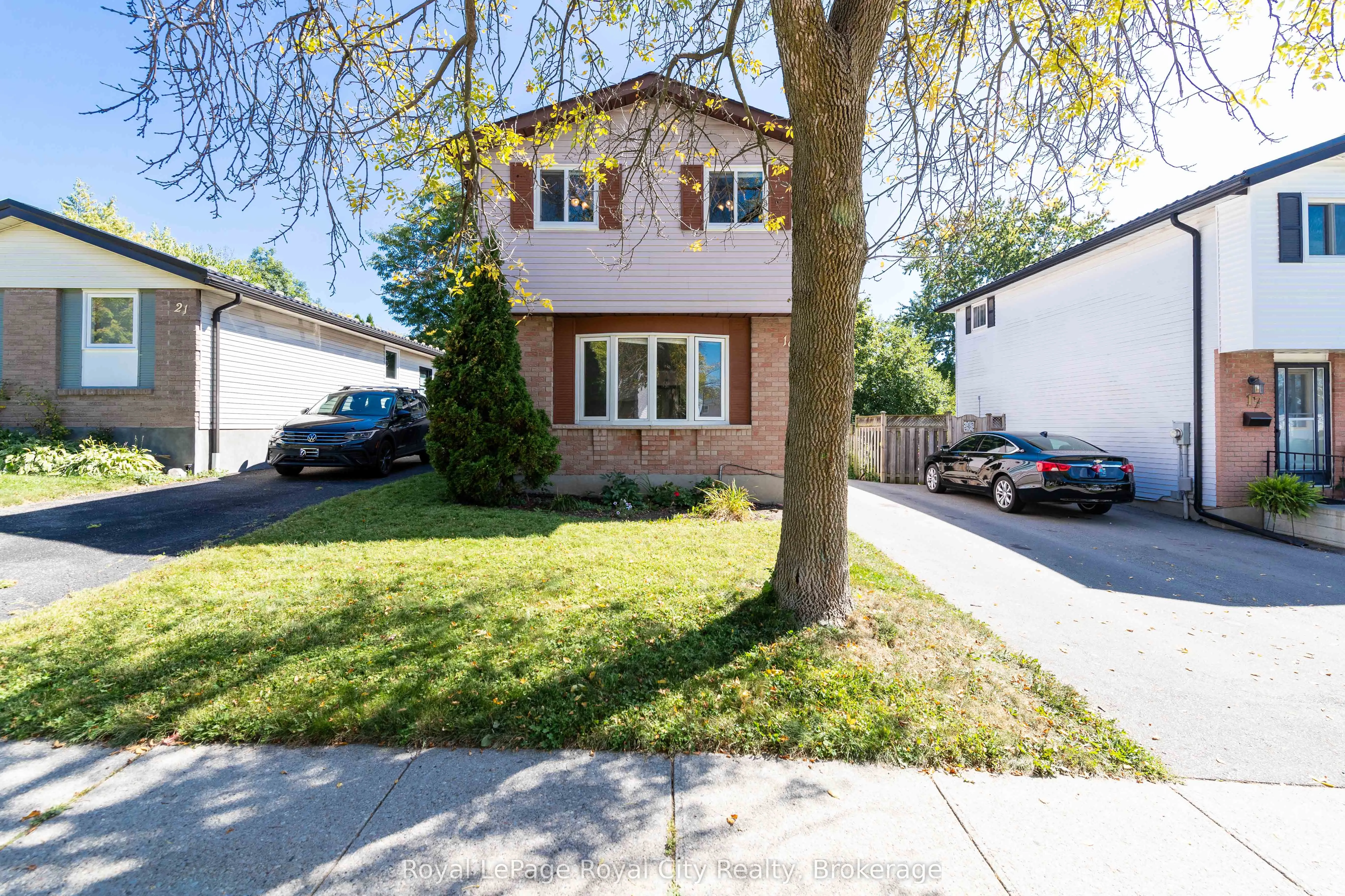 19 Leacock Avenue