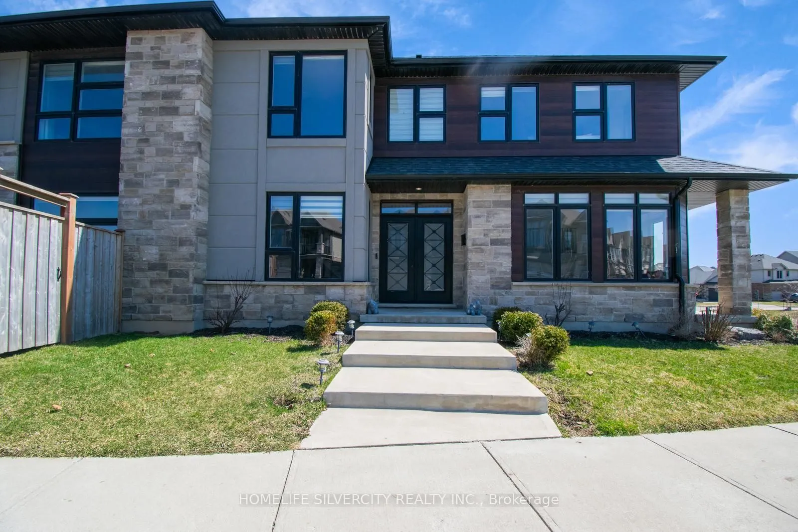 556 Mayapple Street