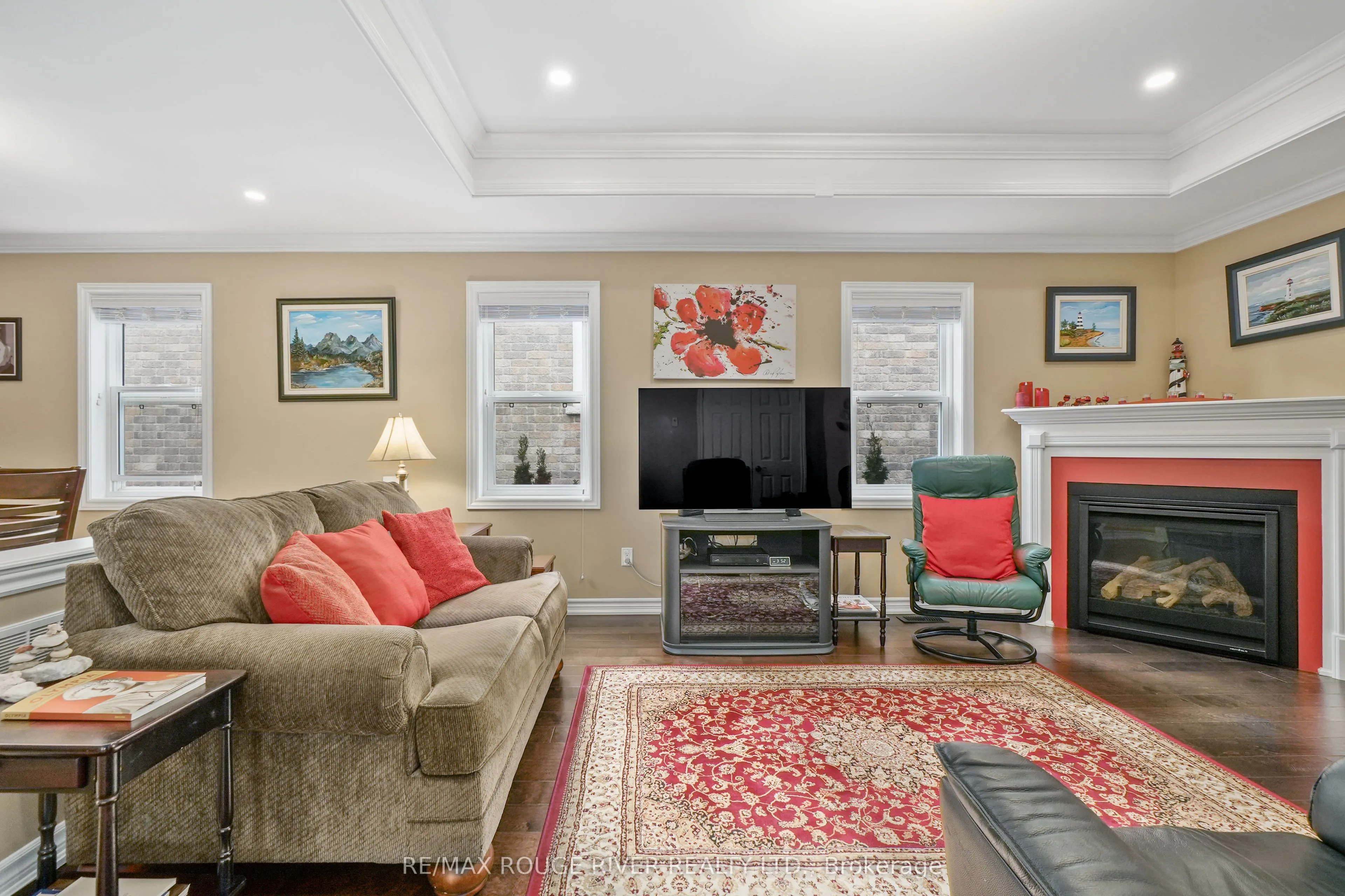 378 Lonsberry Drive