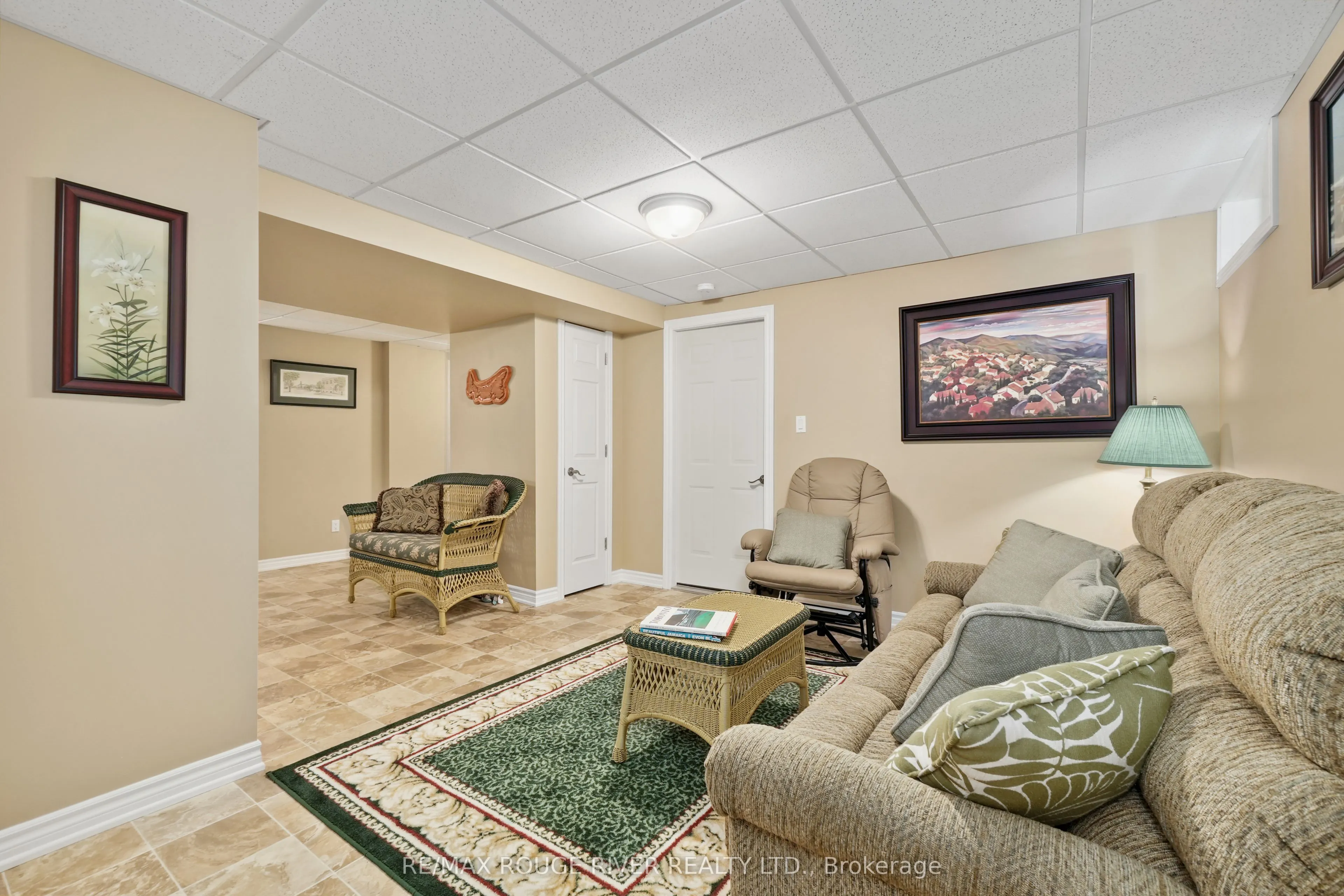 378 Lonsberry Drive