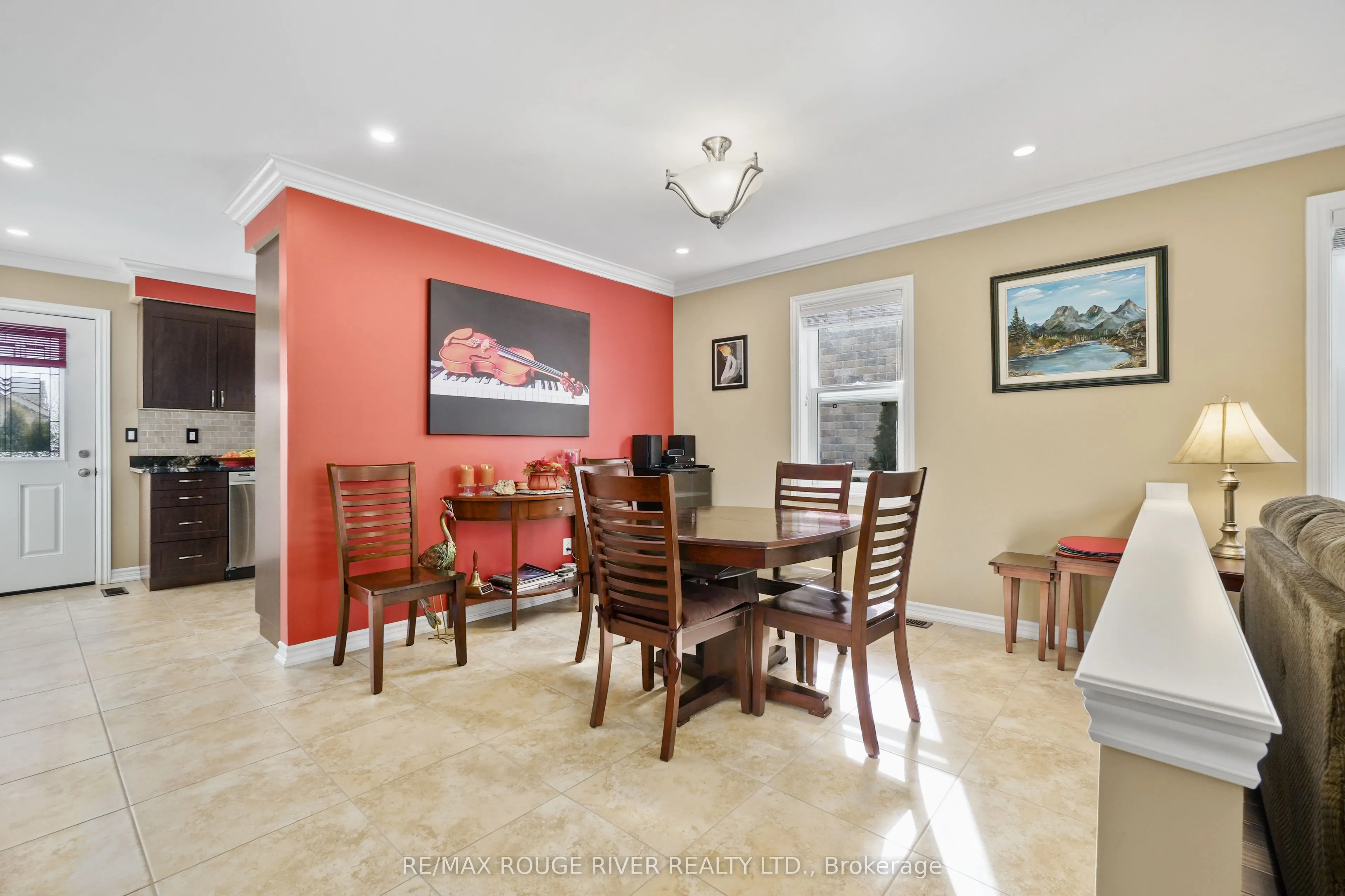 378 Lonsberry Drive