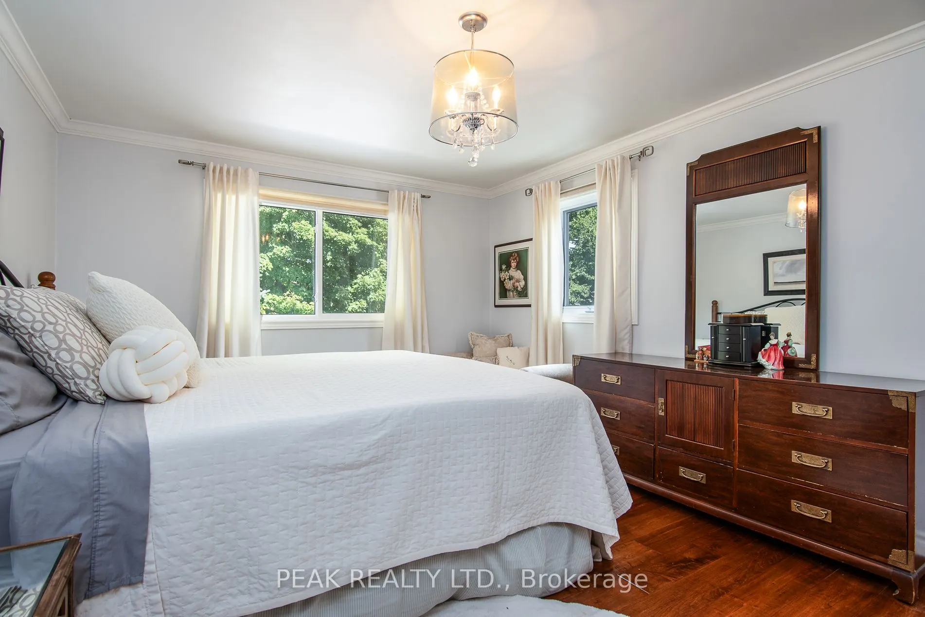 500 Foxhill Place