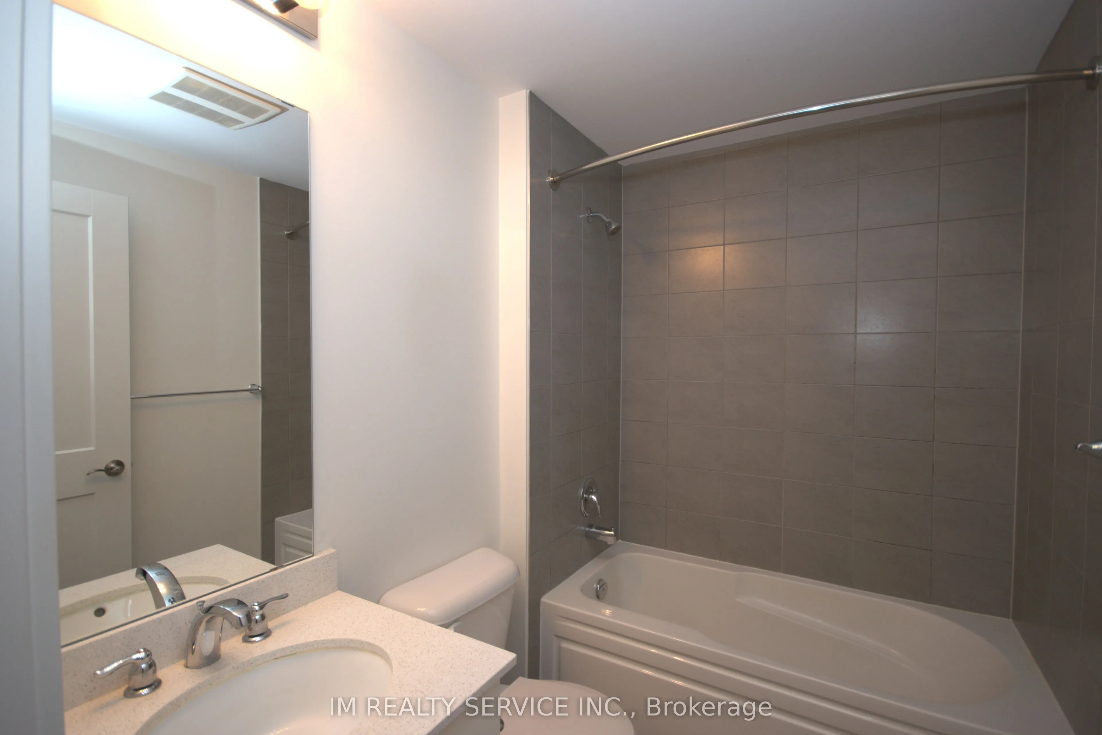 110 Fergus Avenue, #2