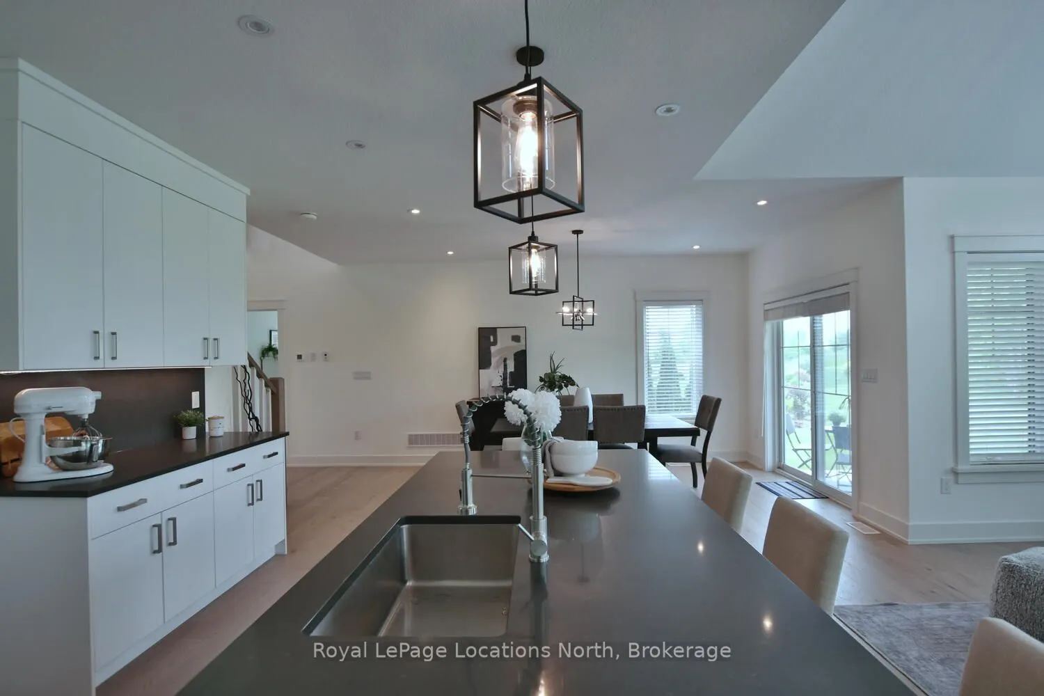 216 Snowberry Lane