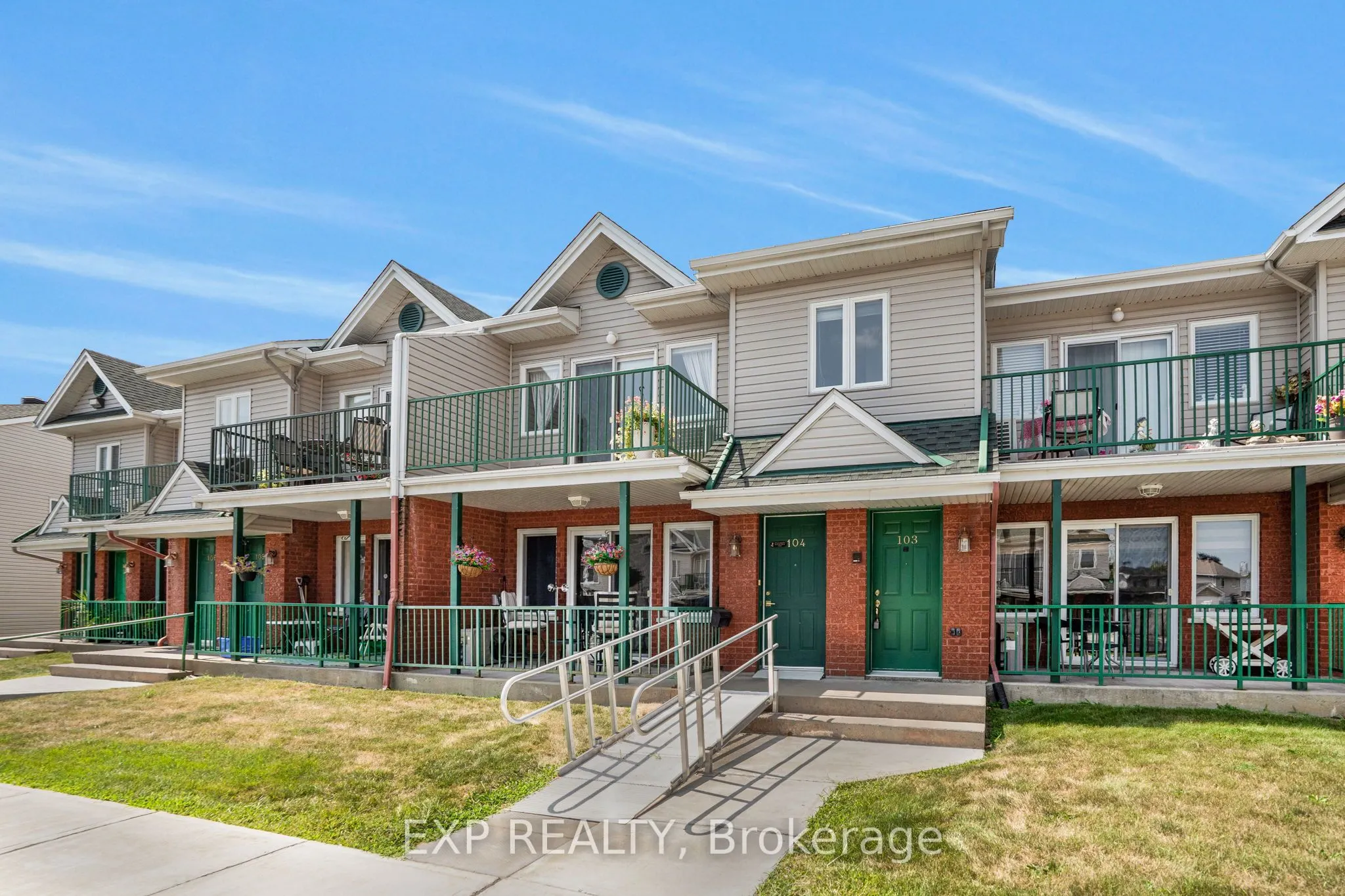 2929 Laurier Street, #103