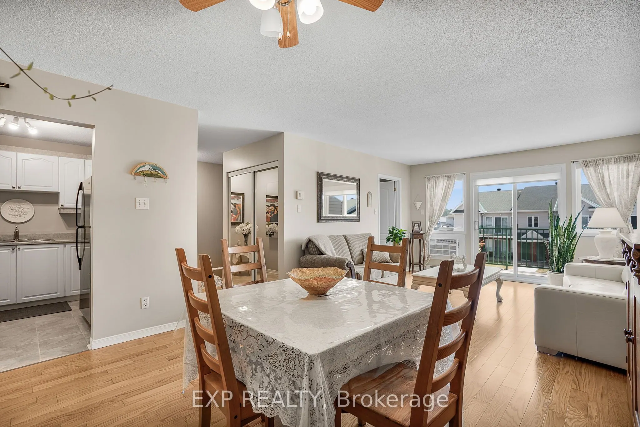 2929 Laurier Street, #103