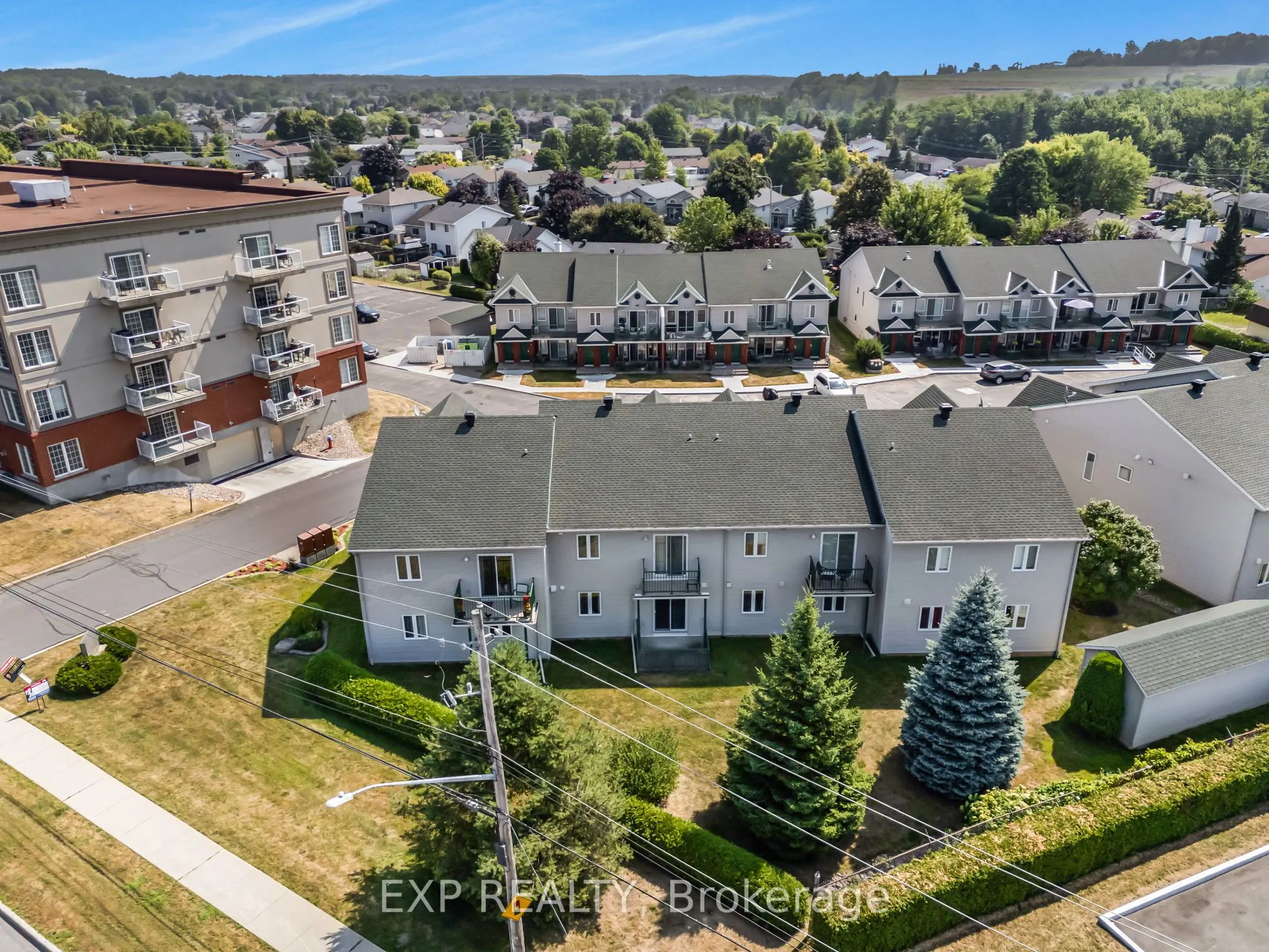 2929 Laurier Street, #103