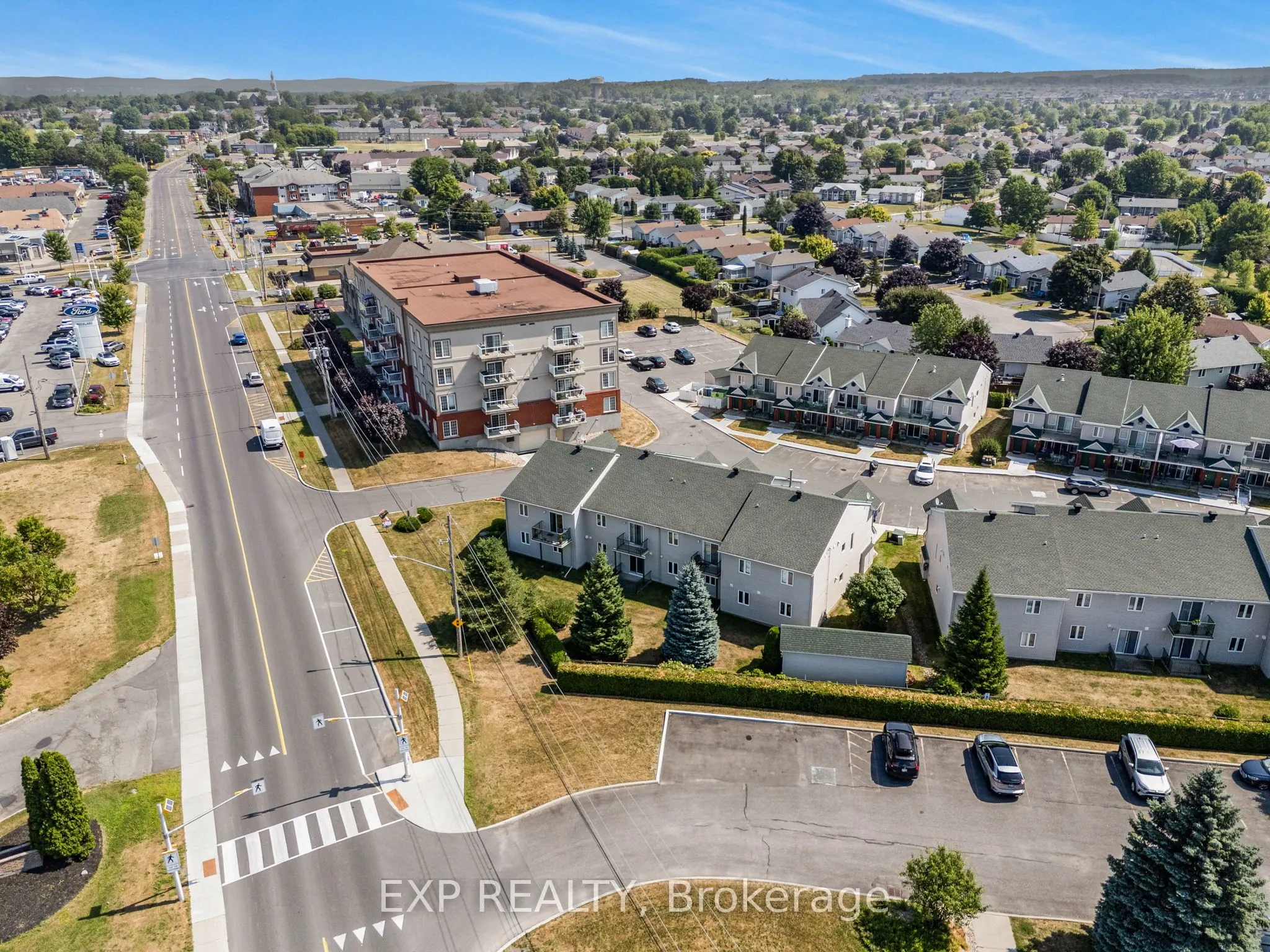 2929 Laurier Street, #103