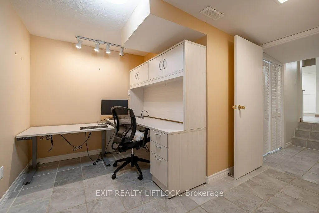 38 Clearview Court