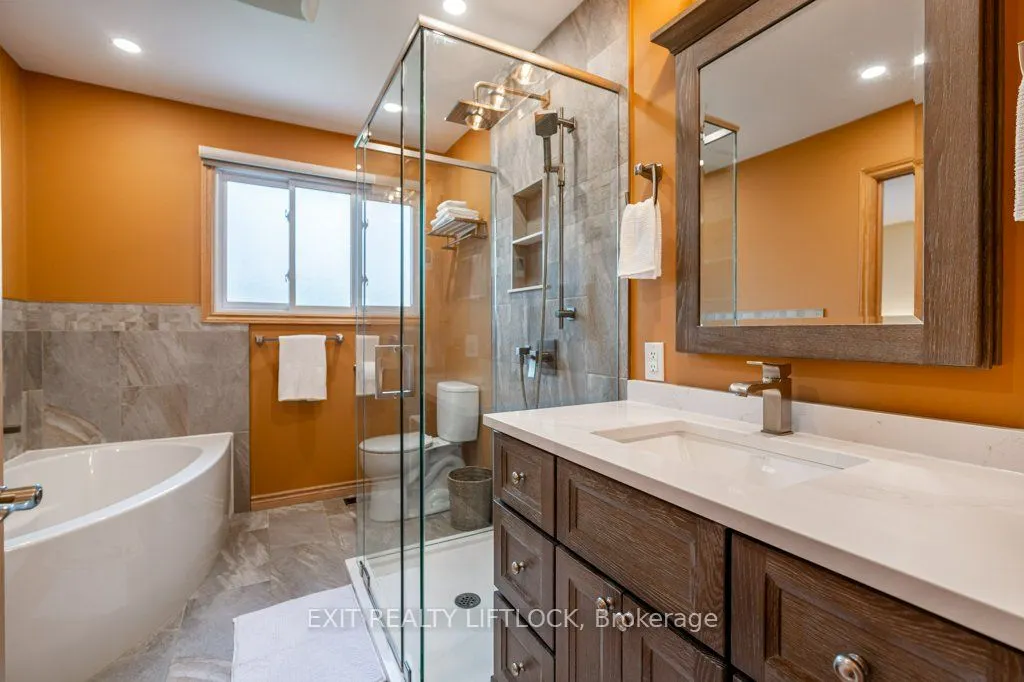 38 Clearview Court