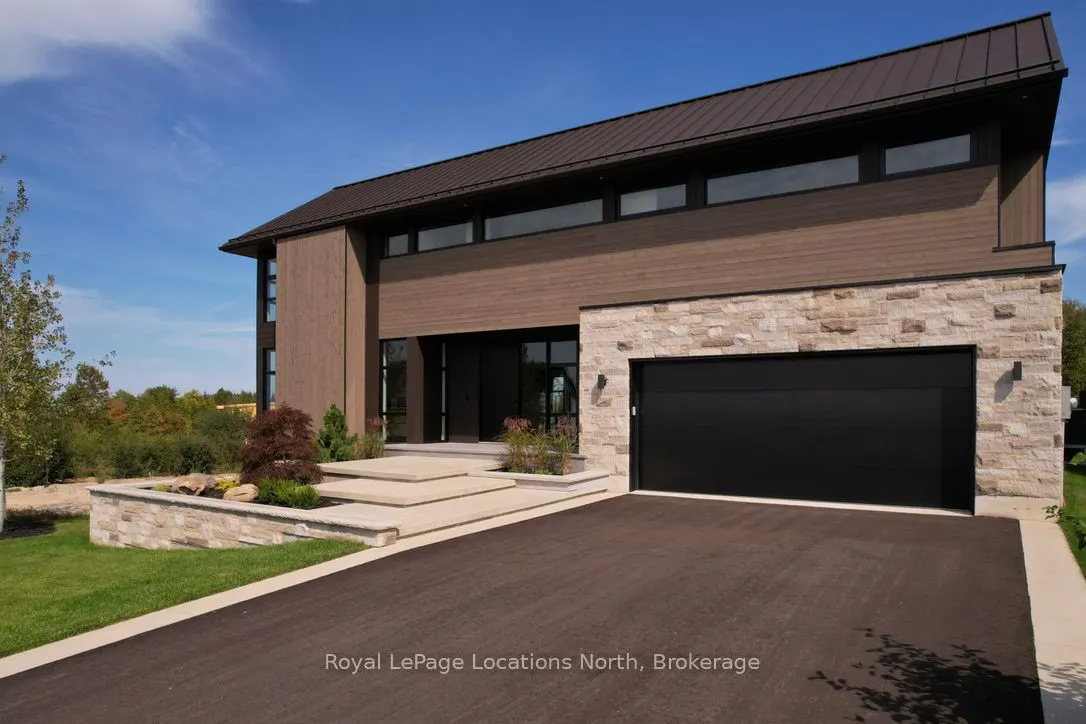 104 Maryward Crescent