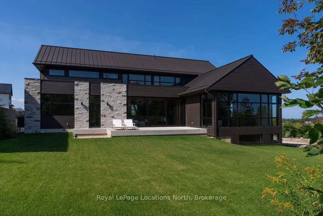 104 Maryward Crescent