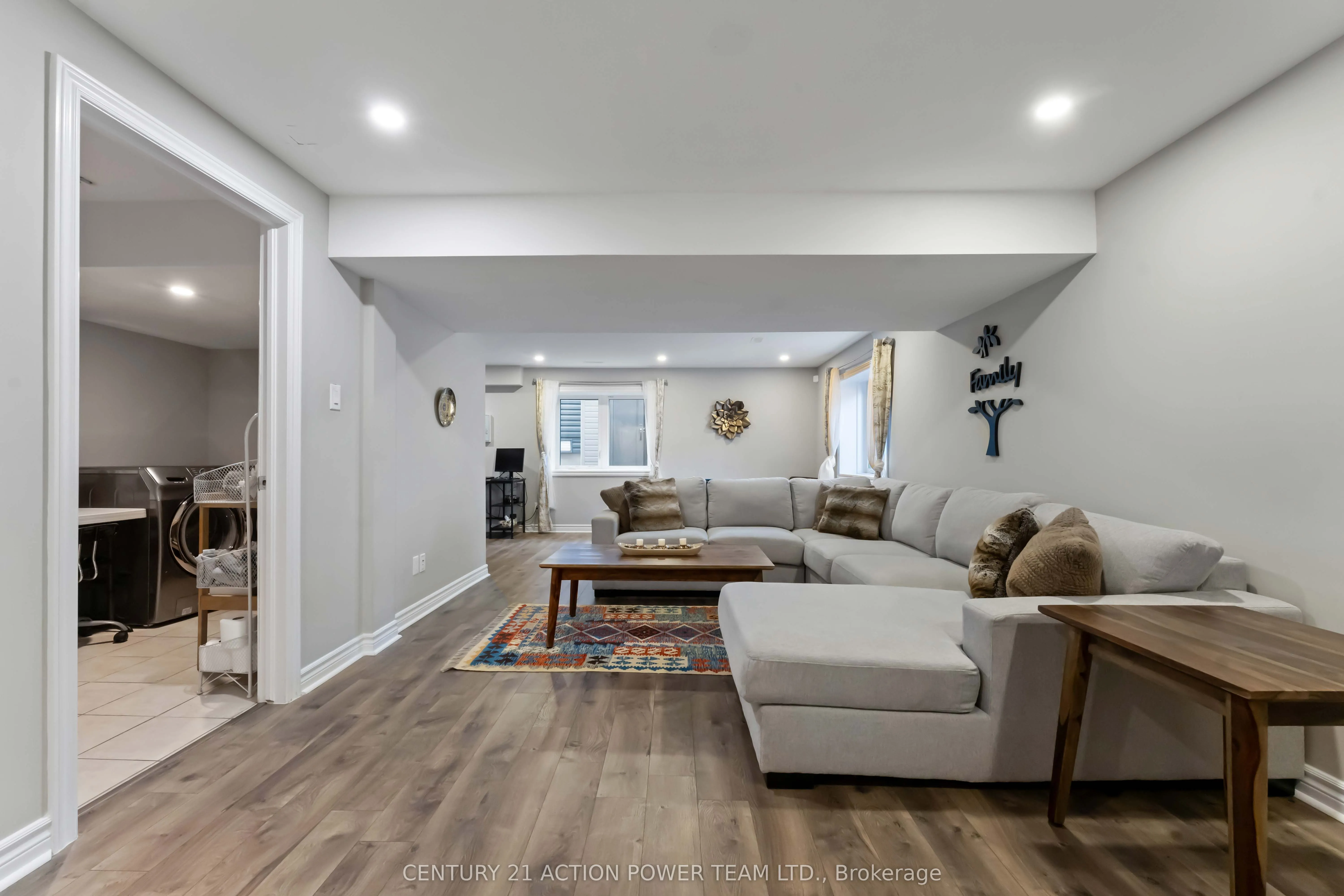 54 Malachigan Crescent