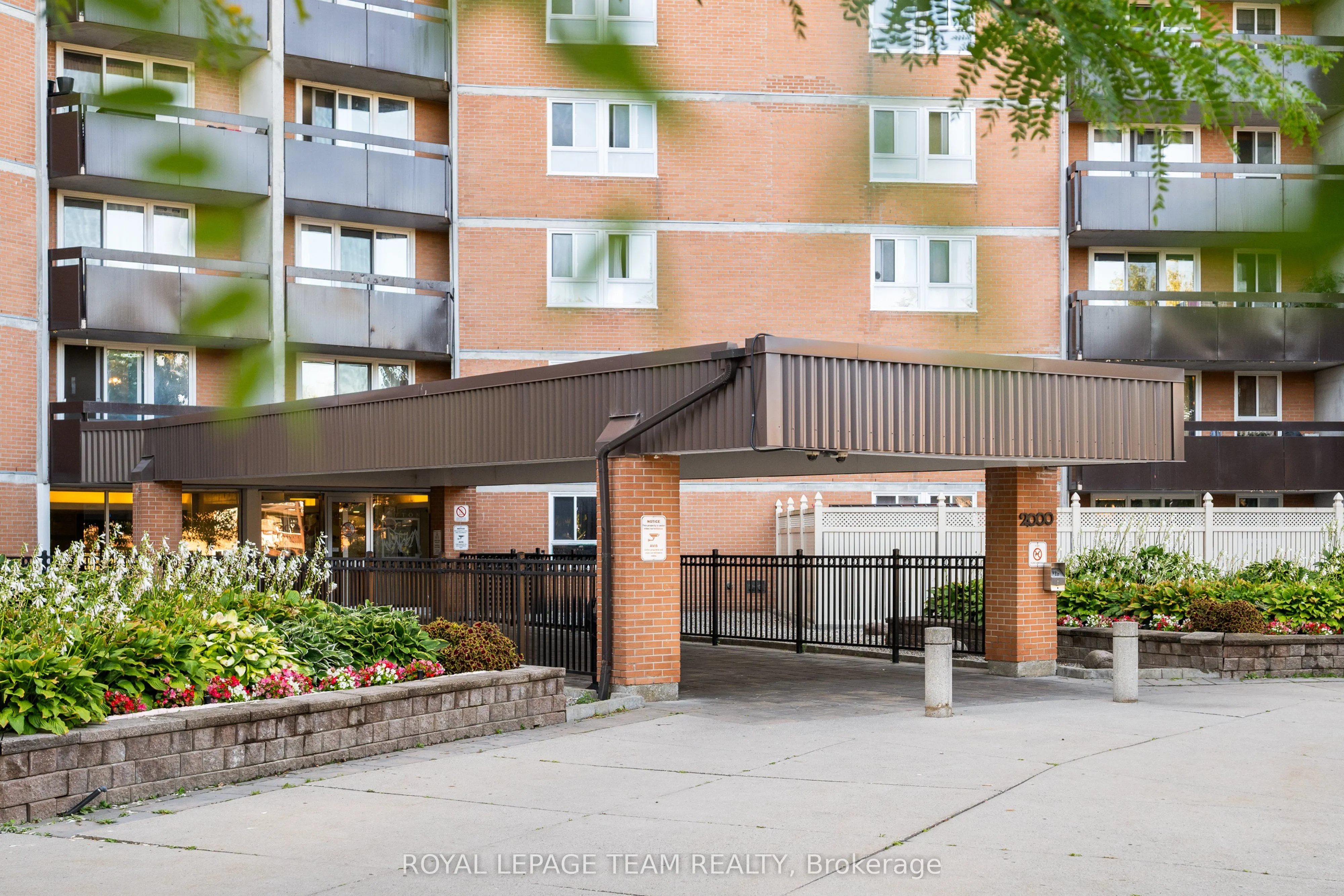 2000 Jasmine Crescent, #316