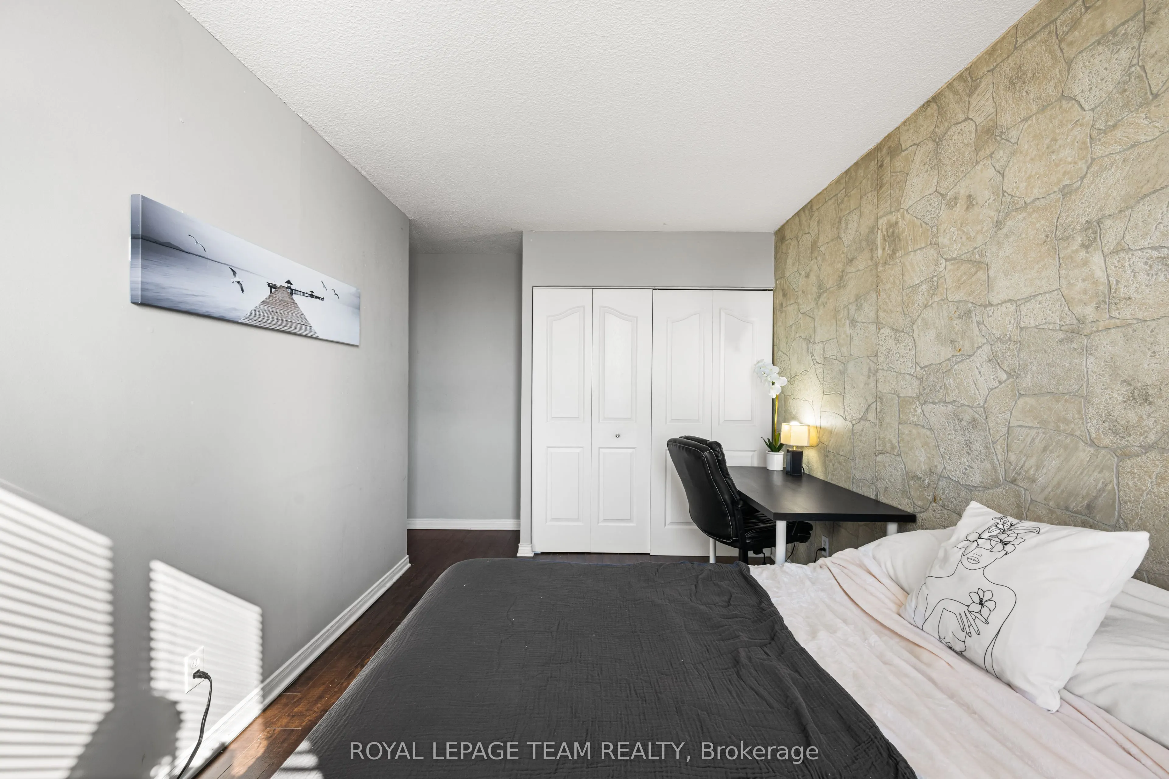 2000 Jasmine Crescent, #316