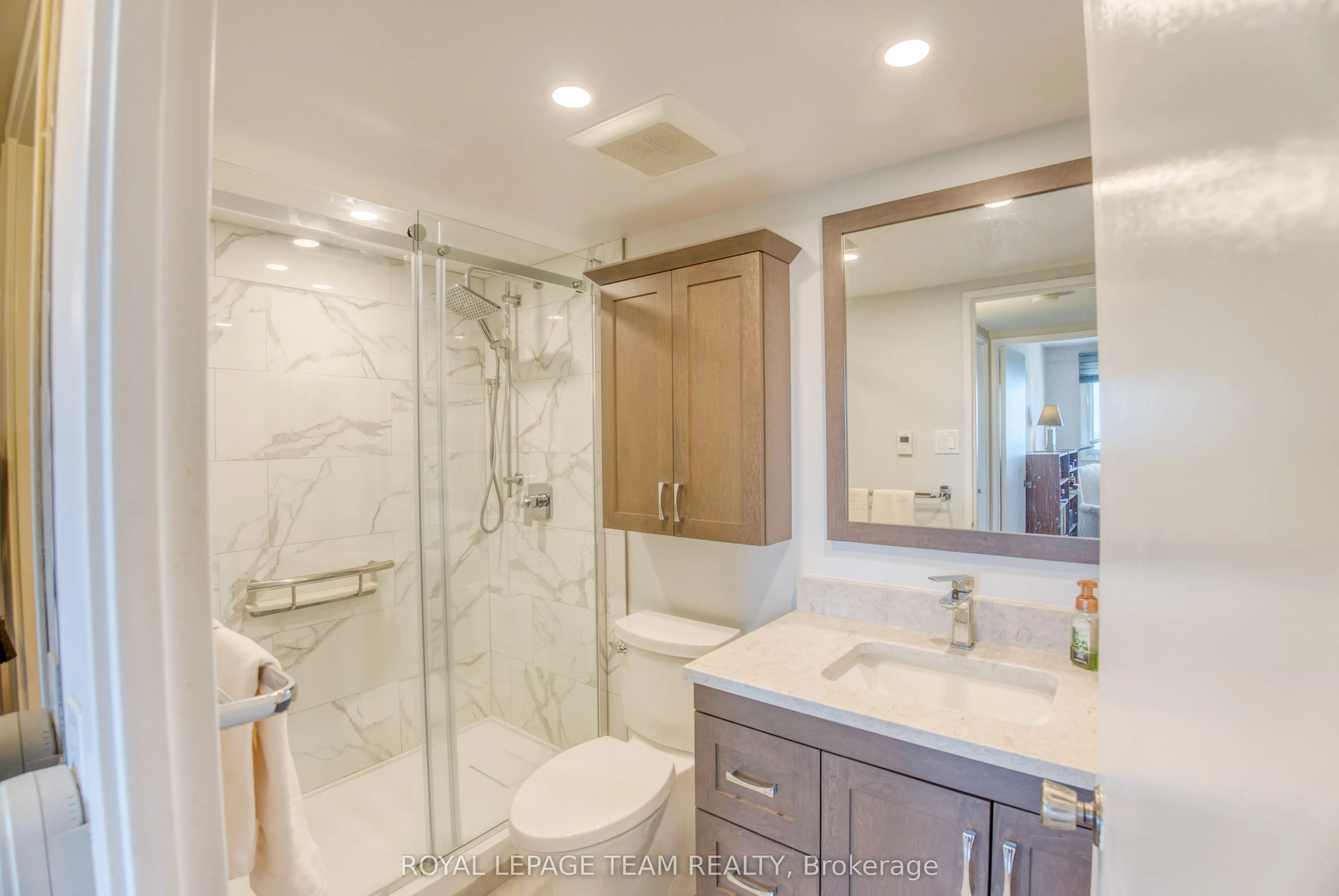 1195 Richmond Road, #2006