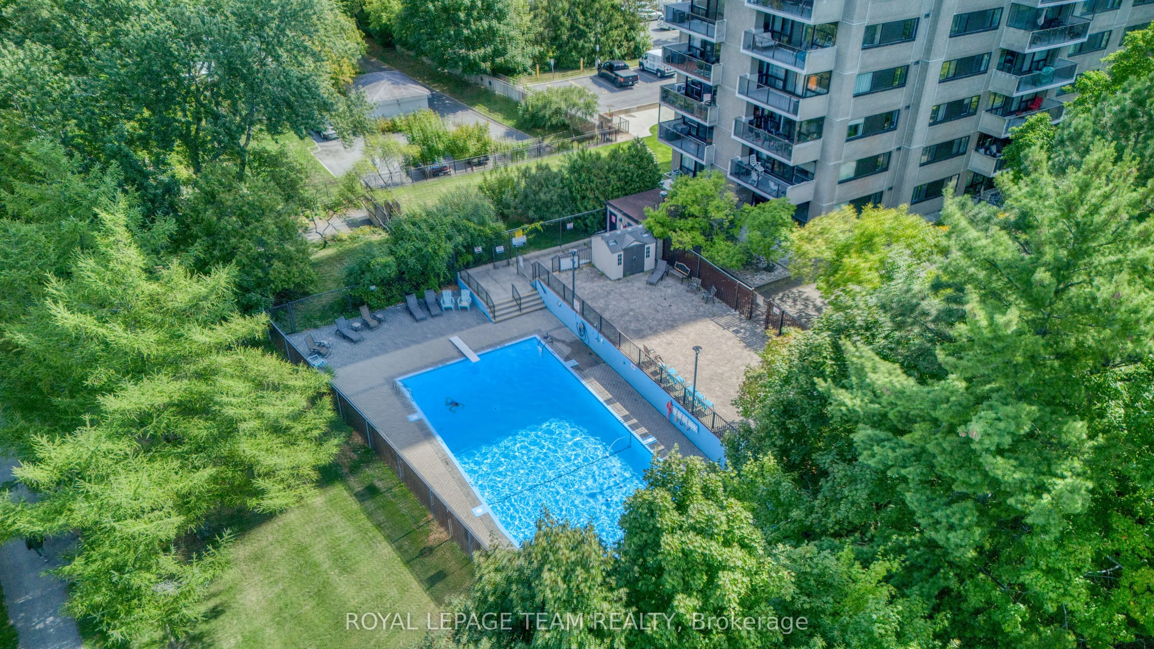 1195 Richmond Road, #2006