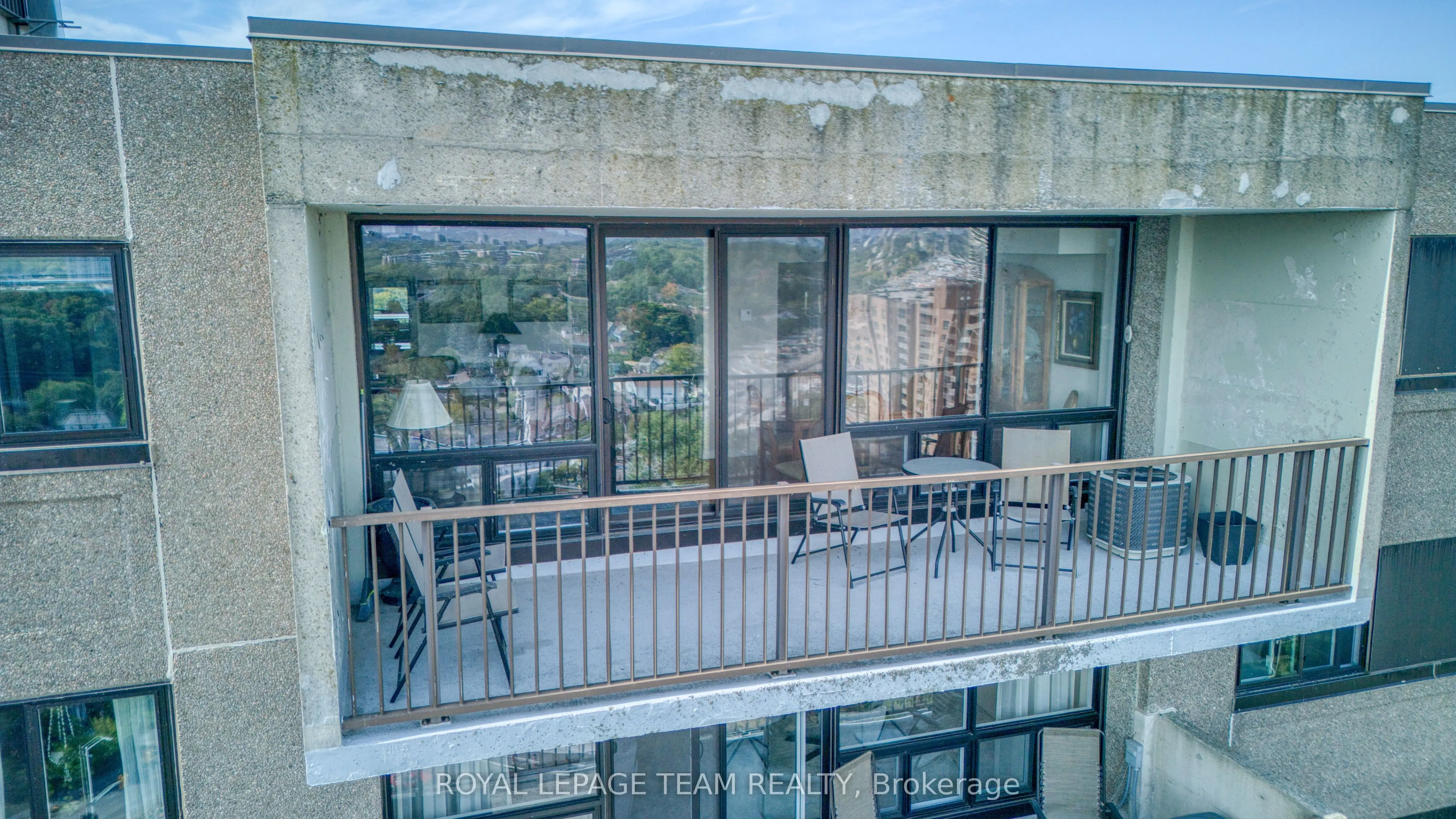 1195 Richmond Road, #2006