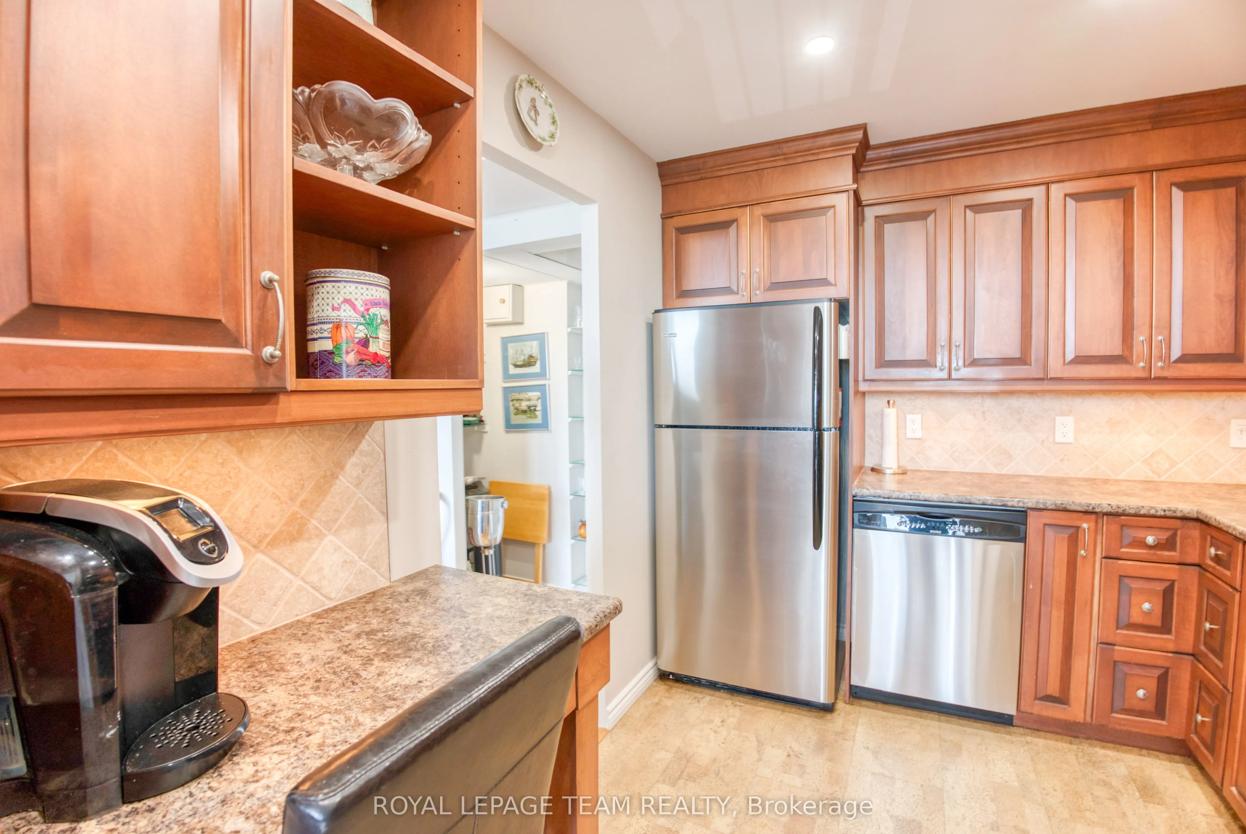1195 Richmond Road, #2006
