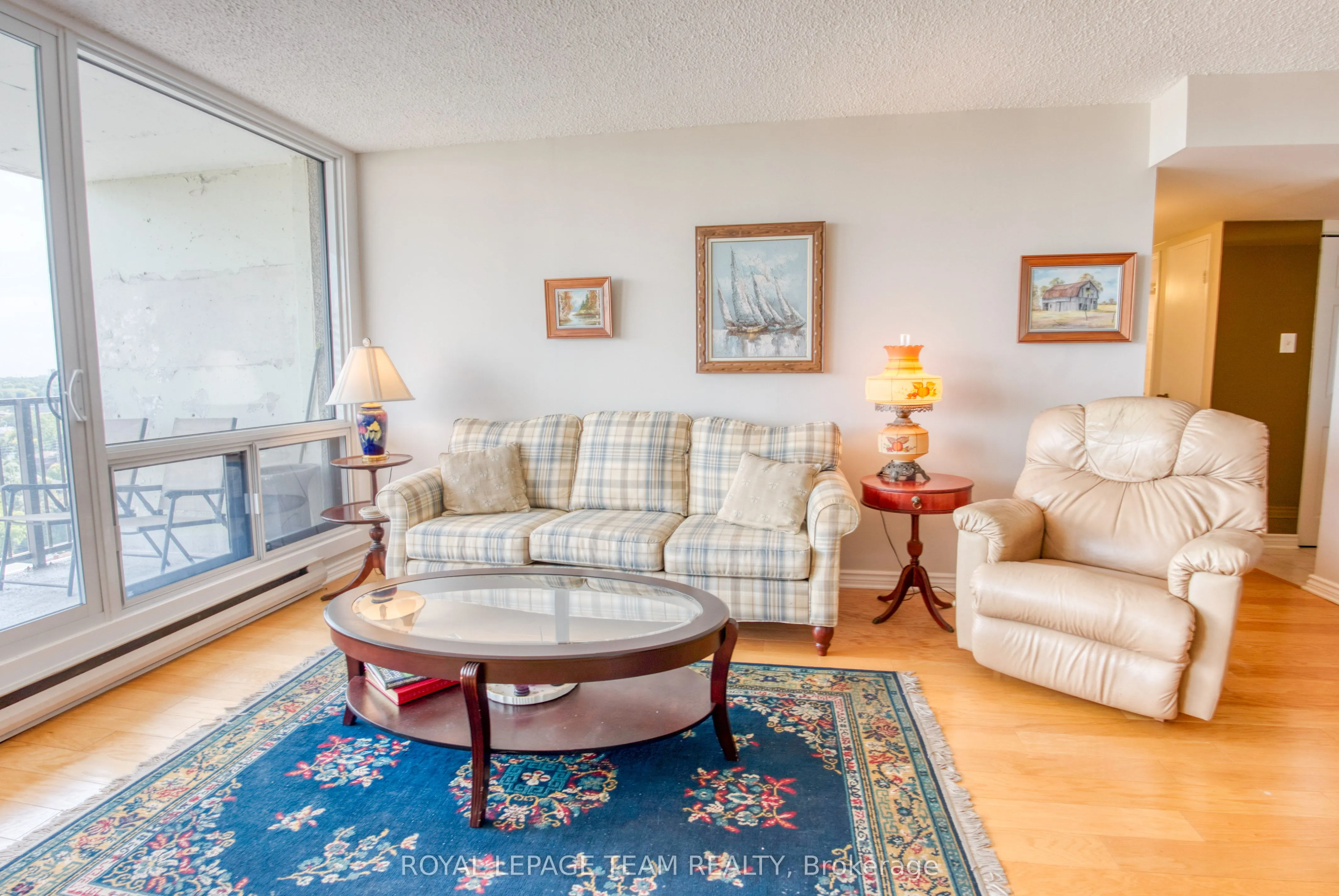 1195 Richmond Road, #2006
