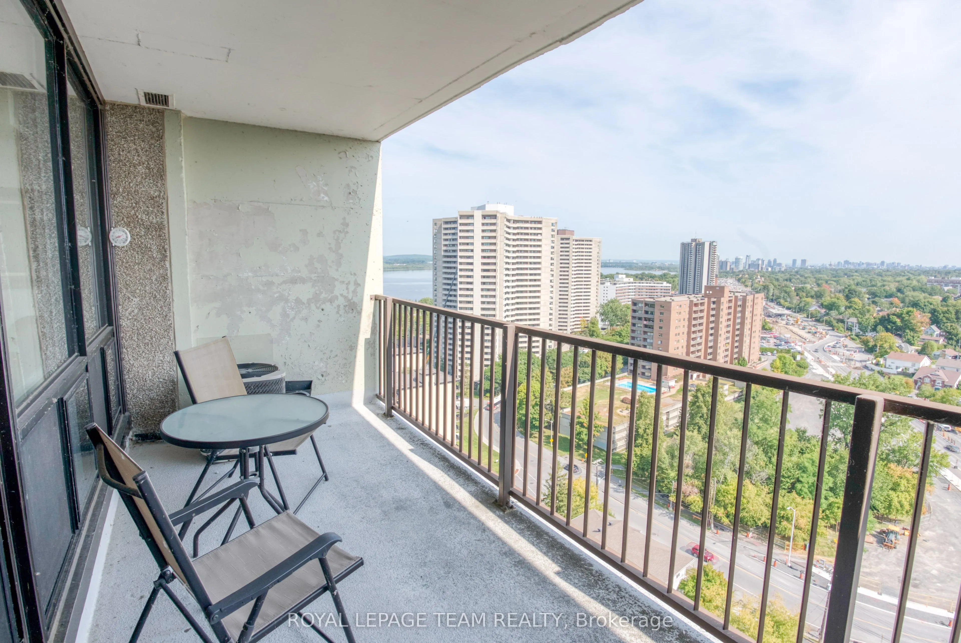 1195 Richmond Road, #2006