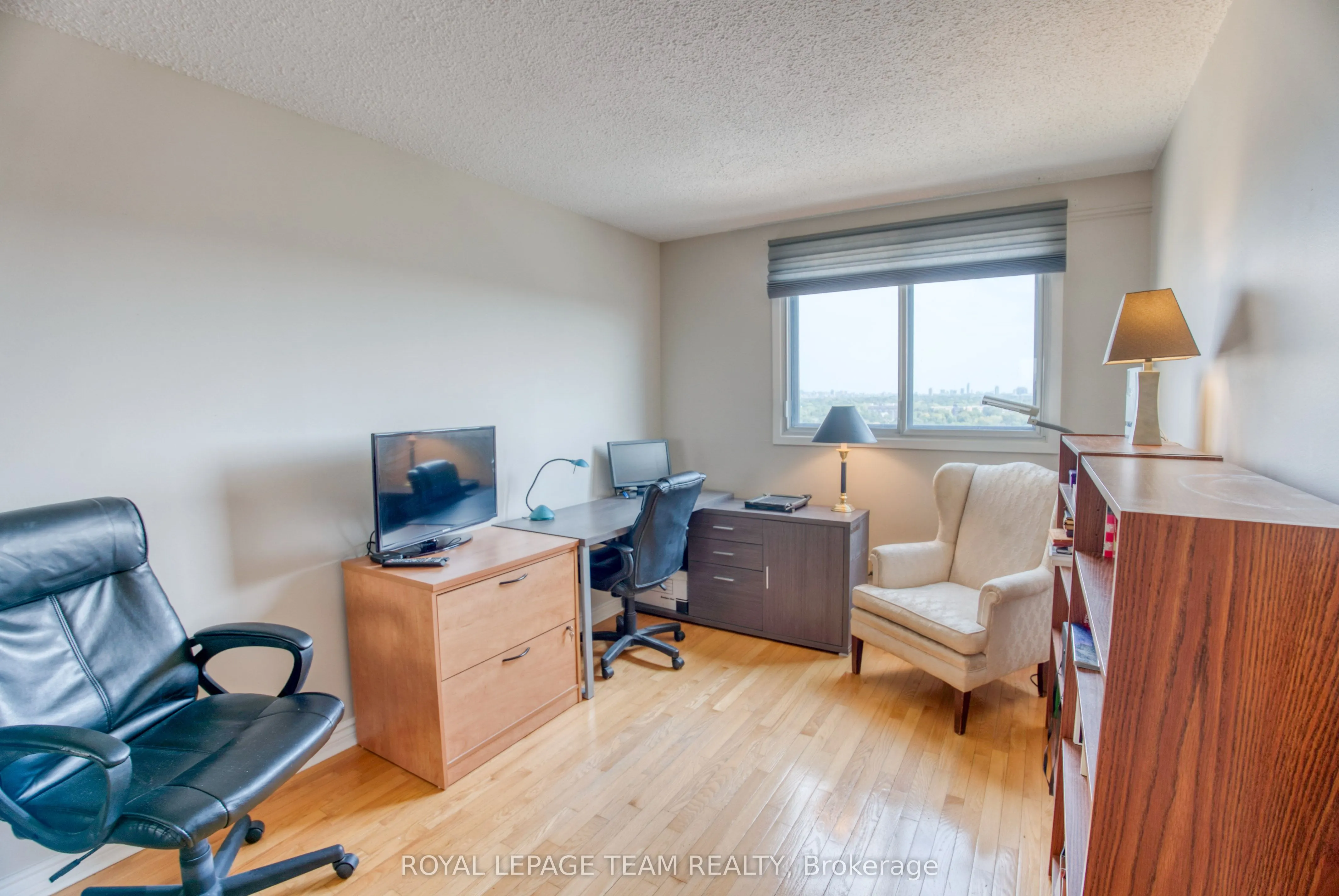 1195 Richmond Road, #2006