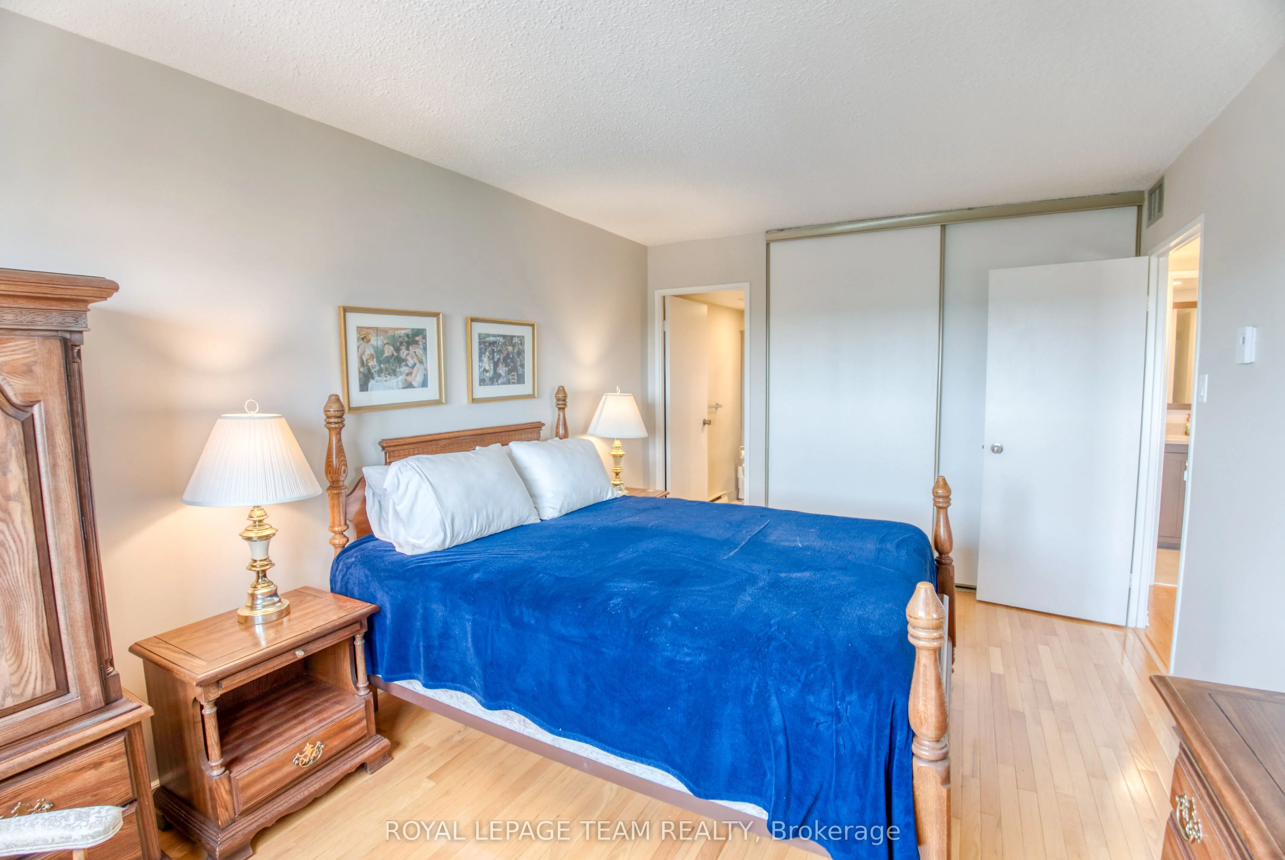 1195 Richmond Road, #2006