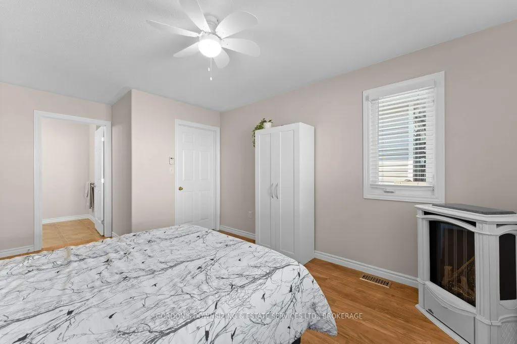 687 Arbour Crescent