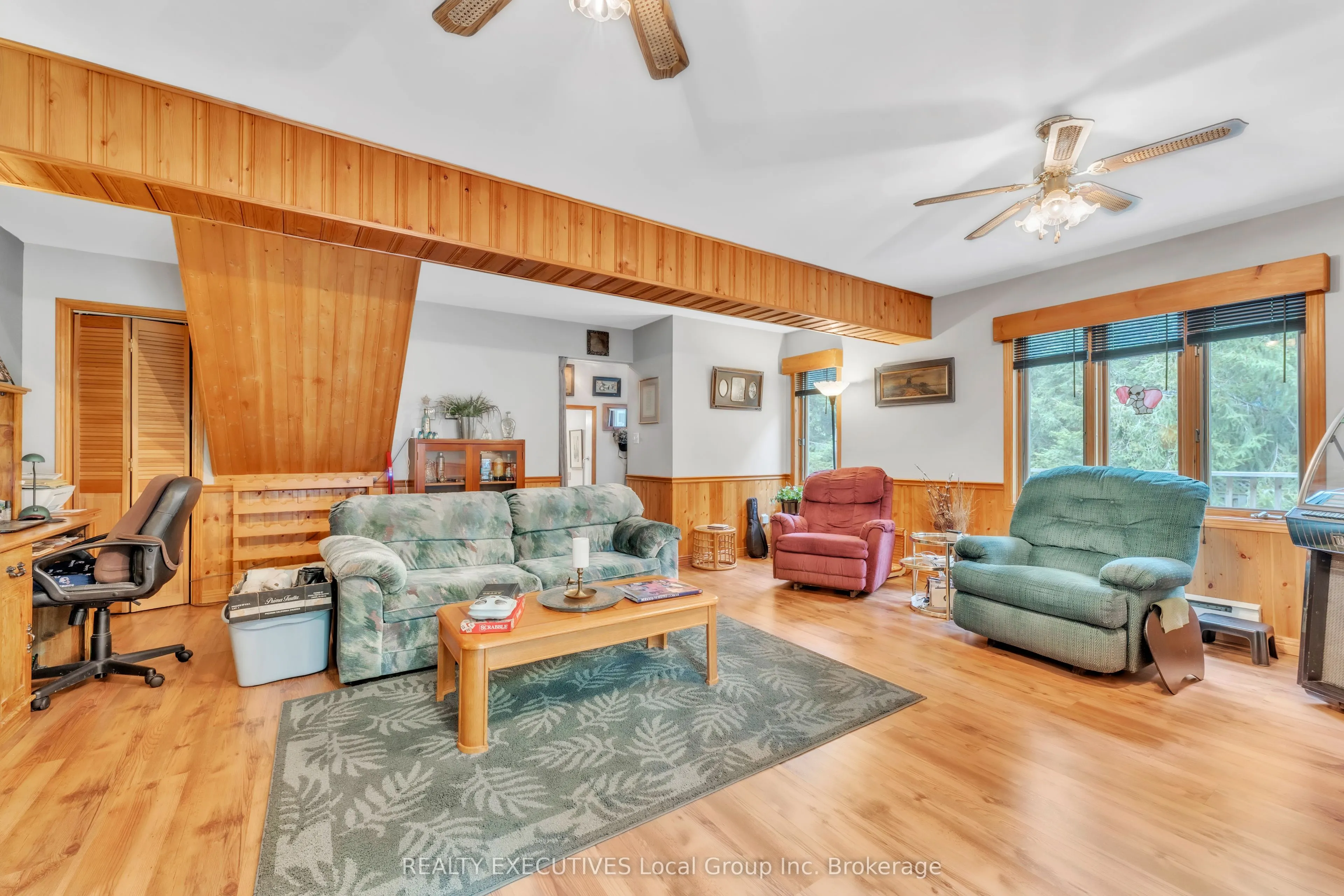 170F Shorewood Road