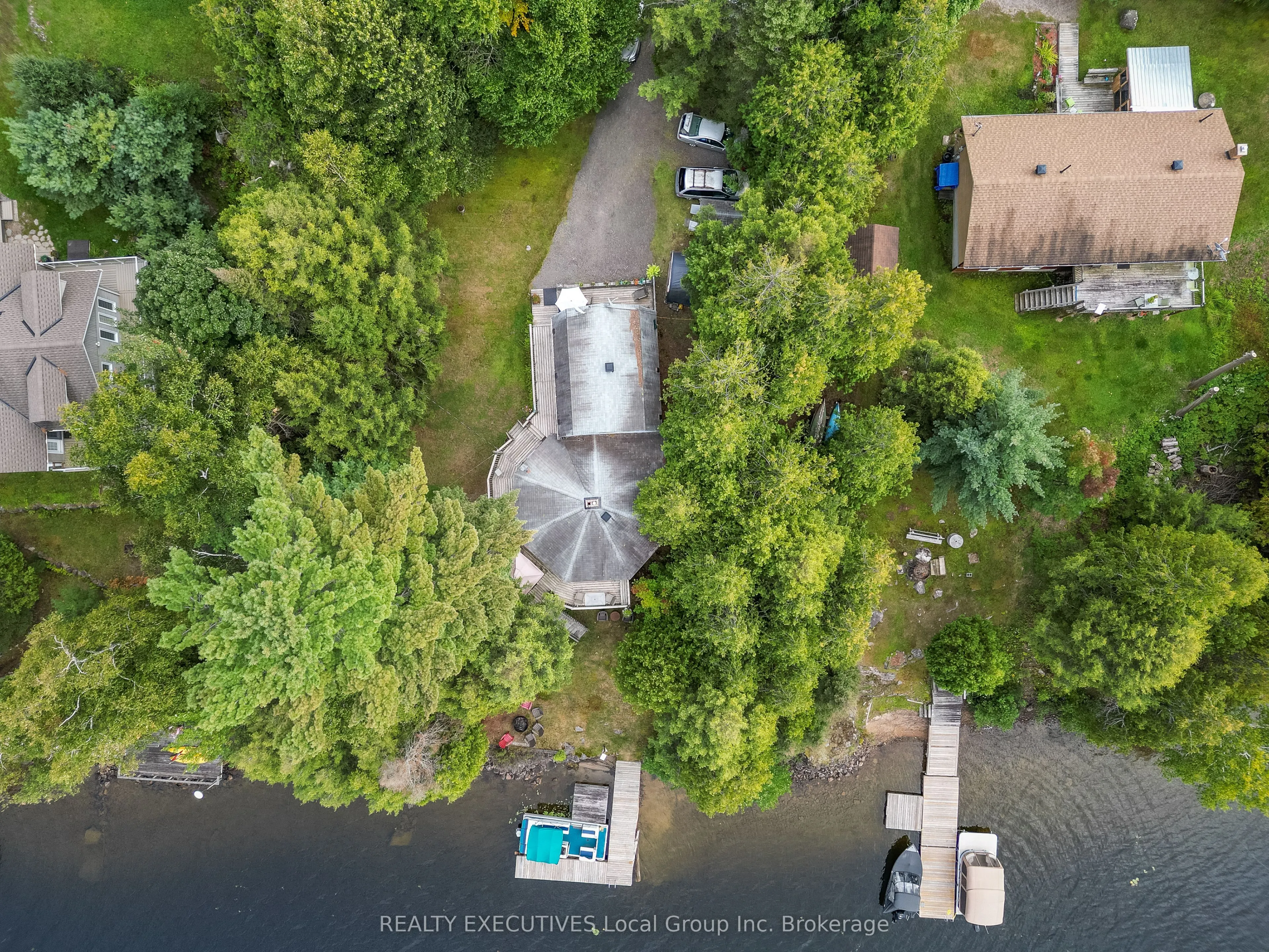 170F Shorewood Road