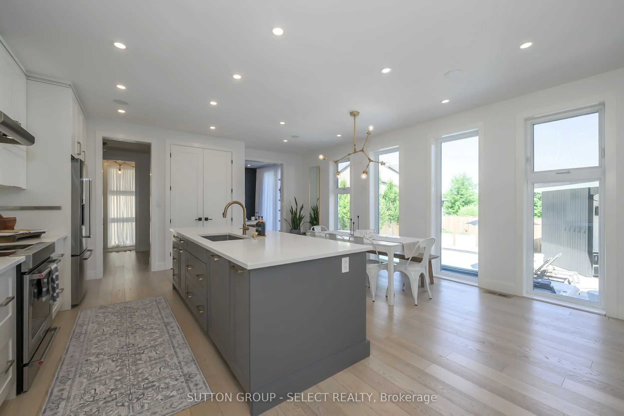 7 Valleyview Crescent