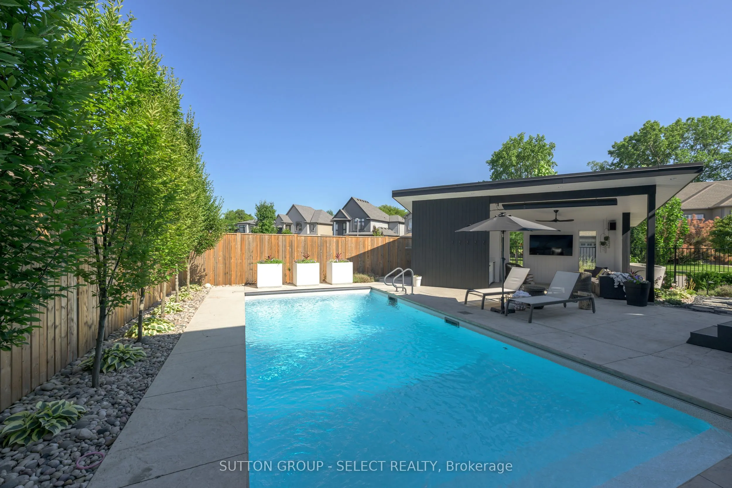 7 Valleyview Crescent