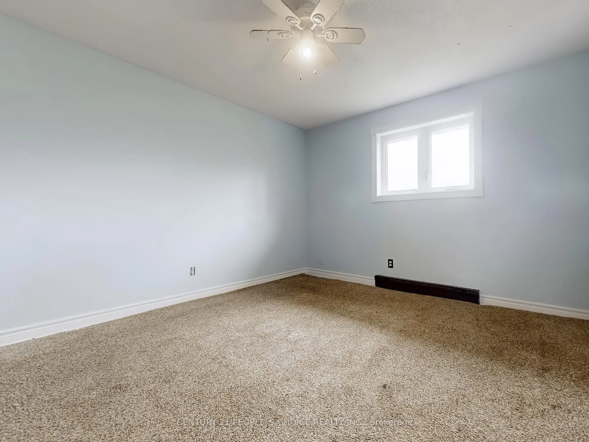 156 Main Street W