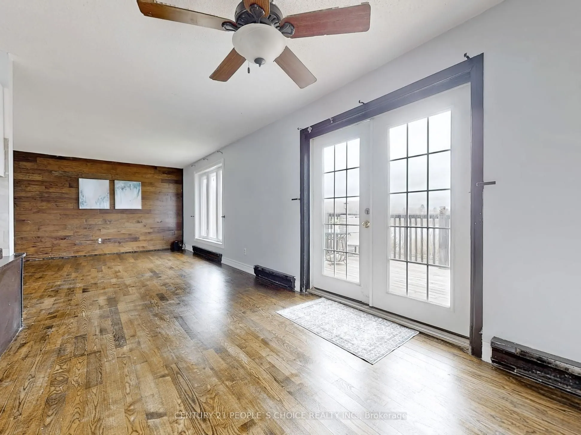 156 Main Street W