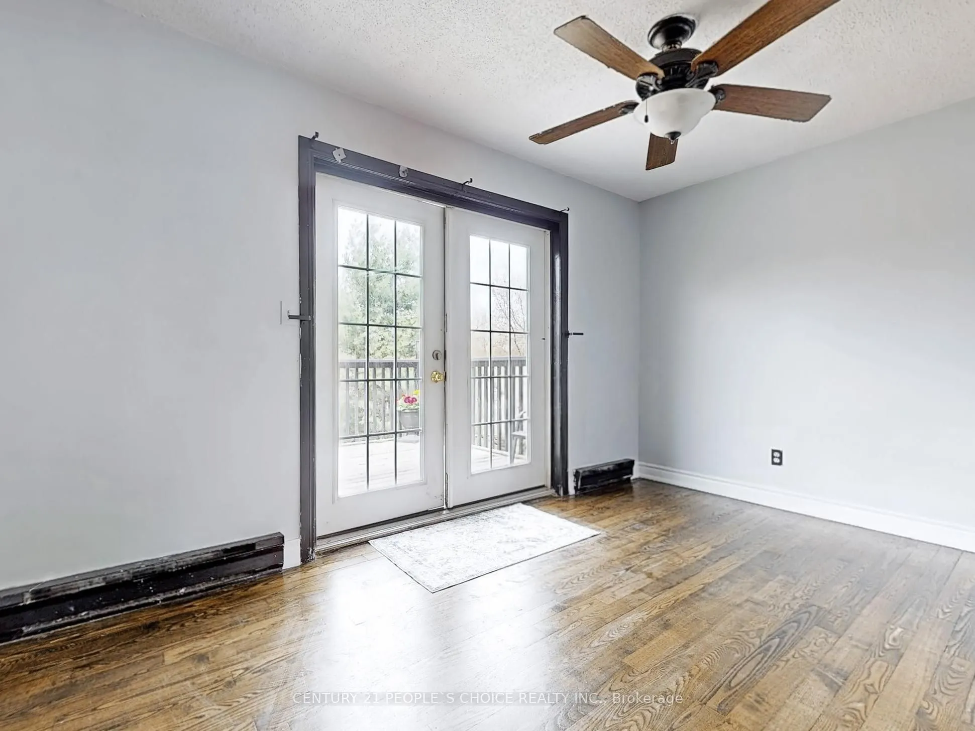 156 Main Street W