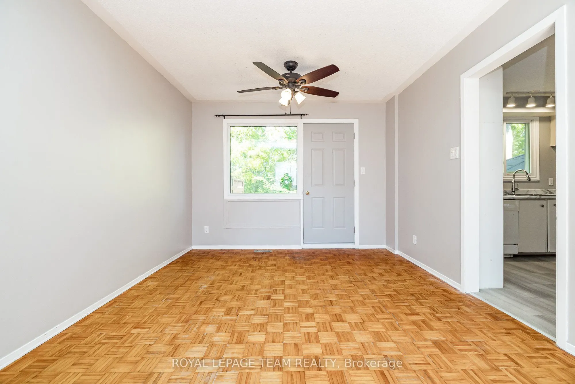 105 Parkinson St Street, #10