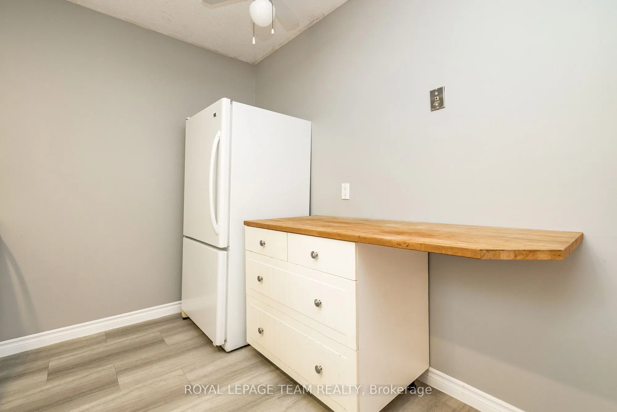105 Parkinson St Street, #10