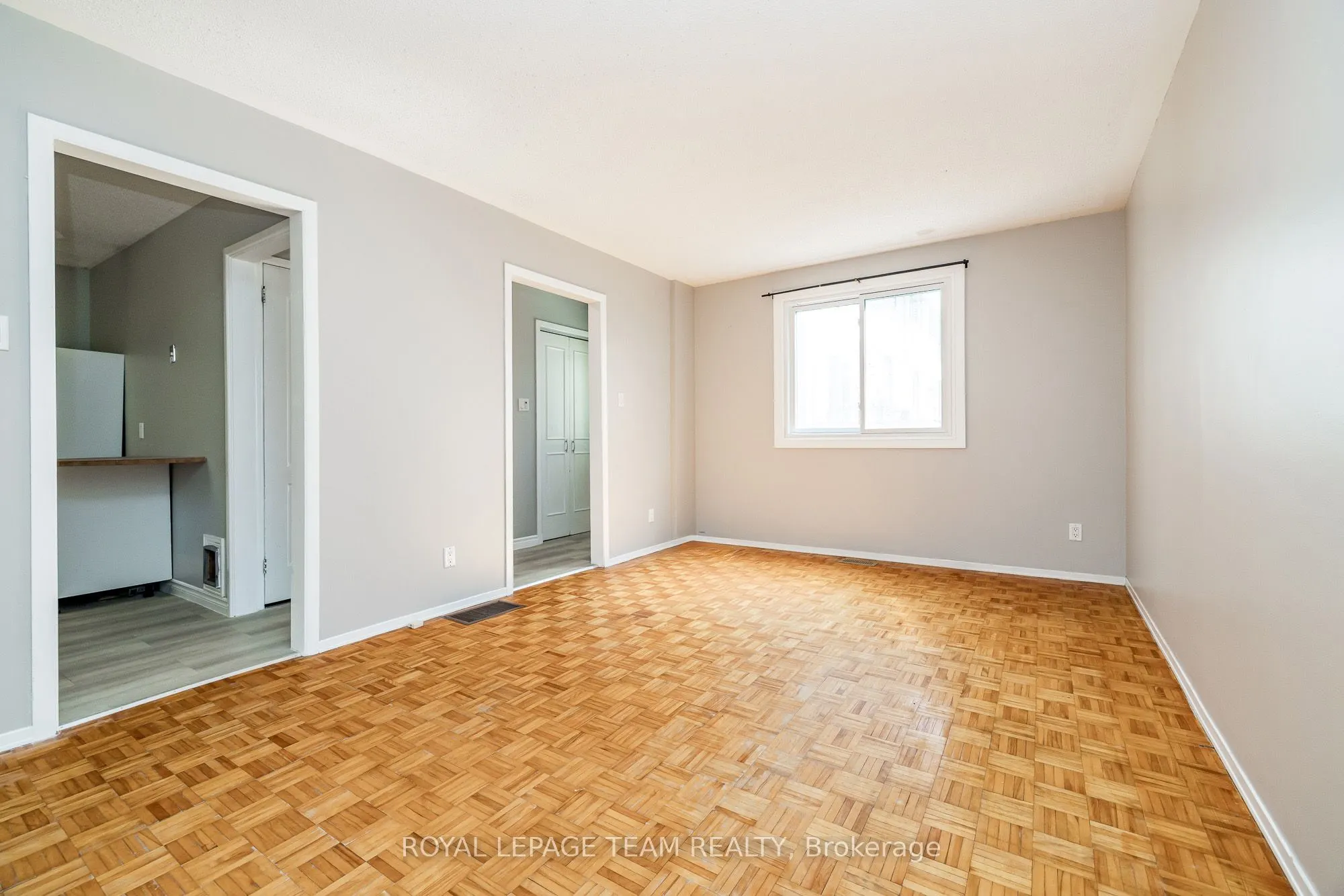 105 Parkinson St Street, #10